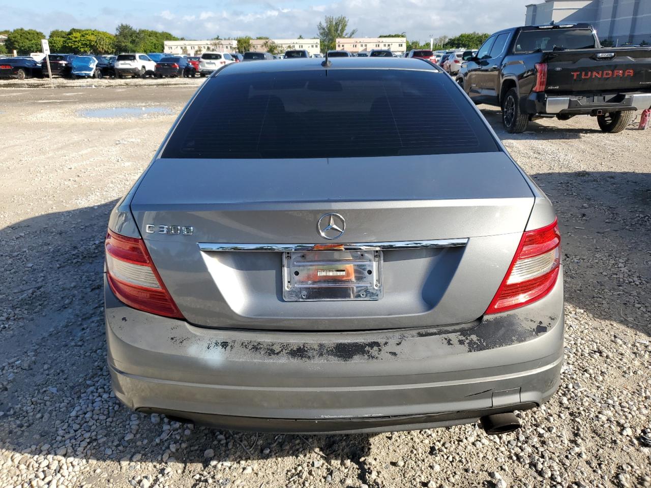 2011 Mercedes-benz C 300 Silver vin: WDDGF5EBXBA482581