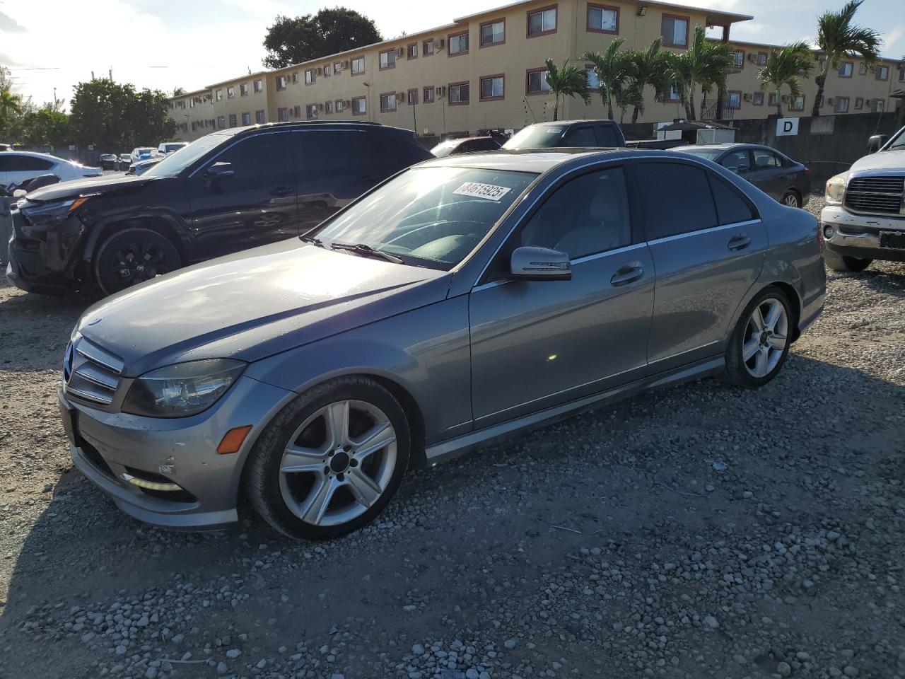 2011 Mercedes-benz C 300 Silver vin: WDDGF5EBXBA482581