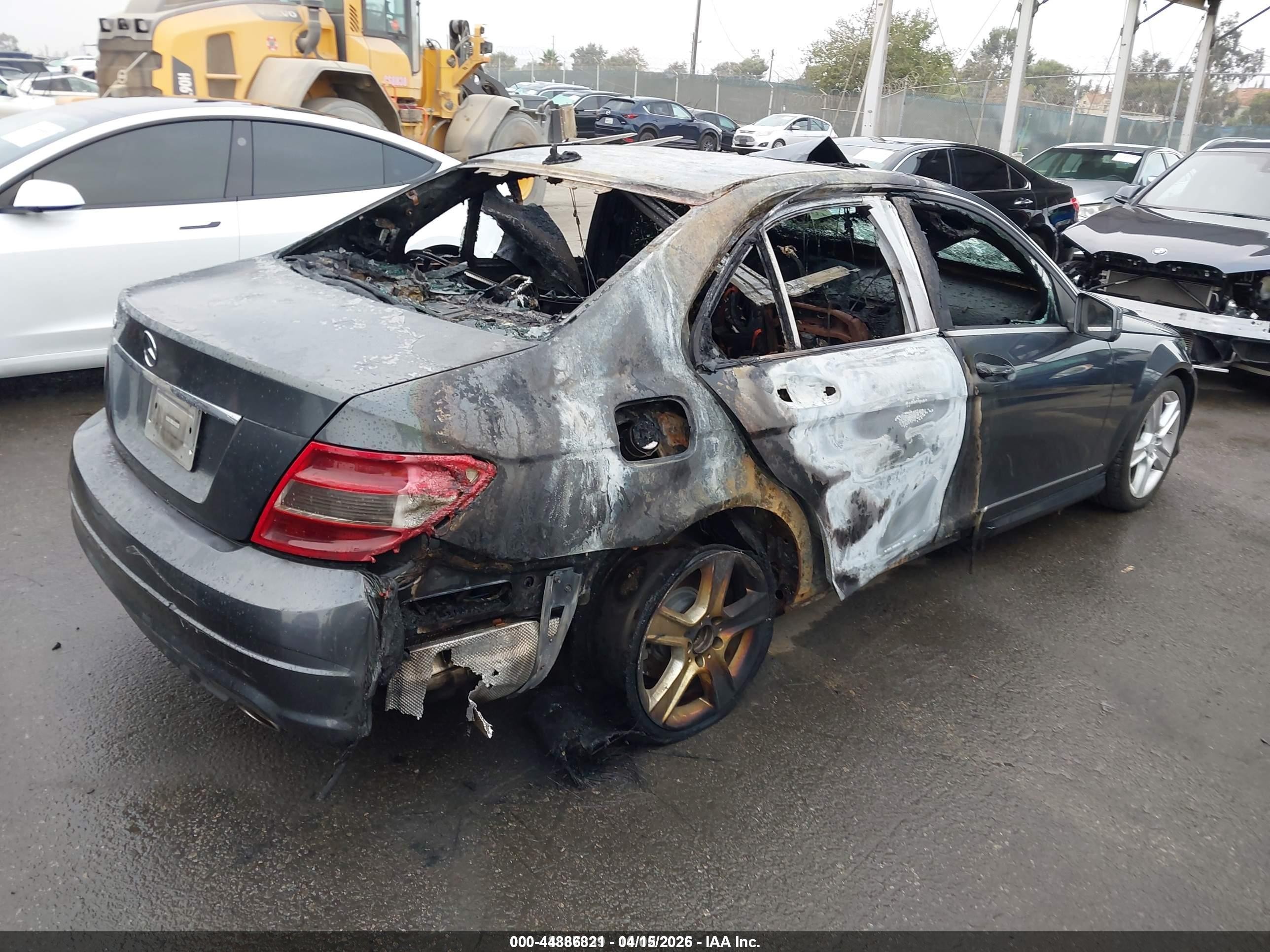 2011 Mercedes-benz C 300 Sport Серый vin: WDDGF5EBXBA499803