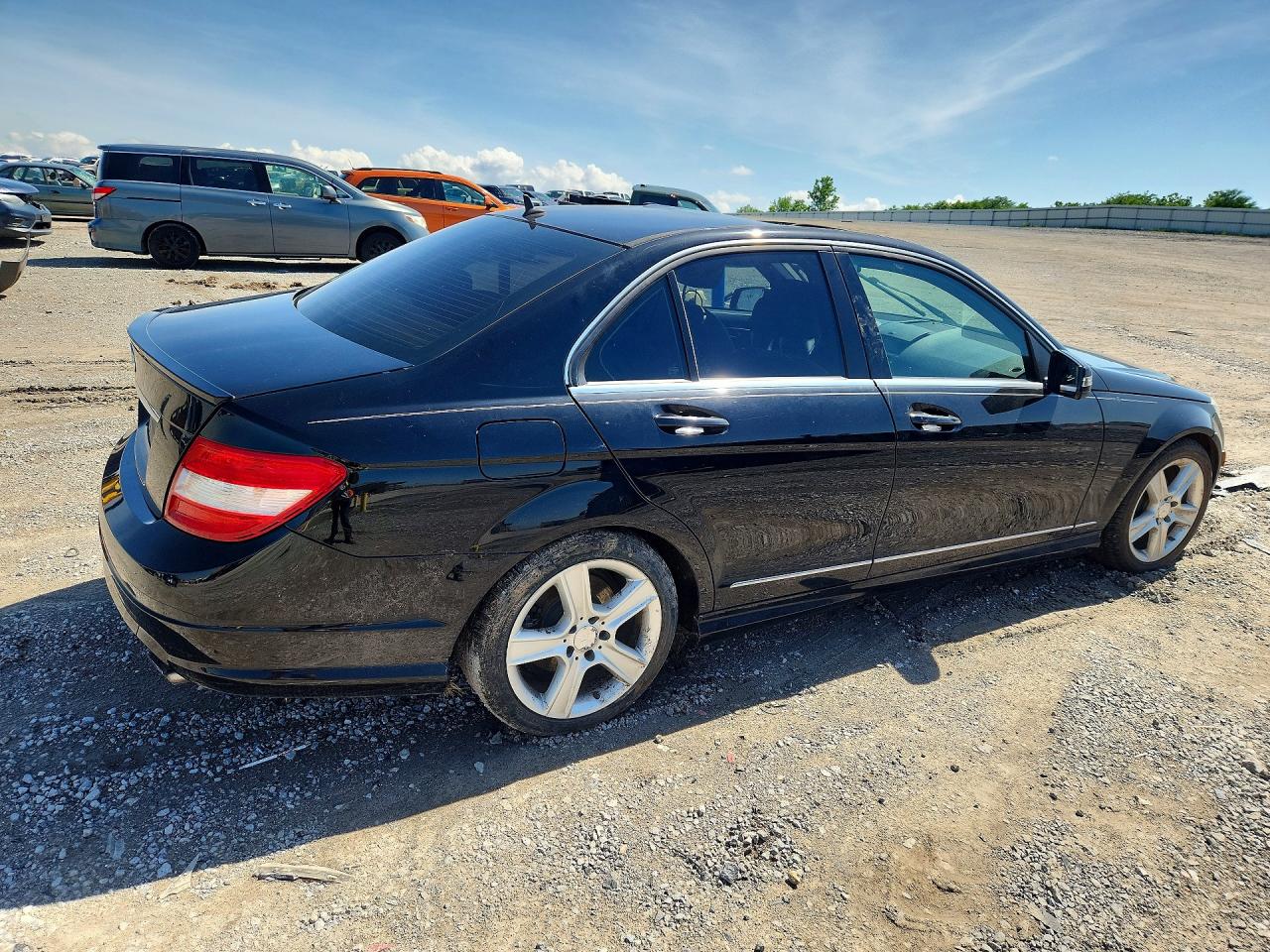 2011 Mercedes-benz C 300 Black vin: WDDGF5EBXBA522173
