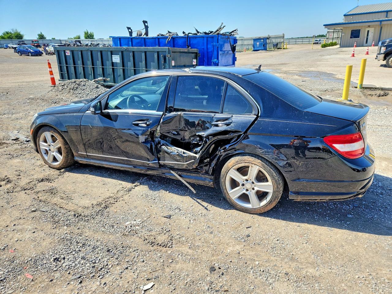 2011 Mercedes-benz C 300 Black vin: WDDGF5EBXBA522173