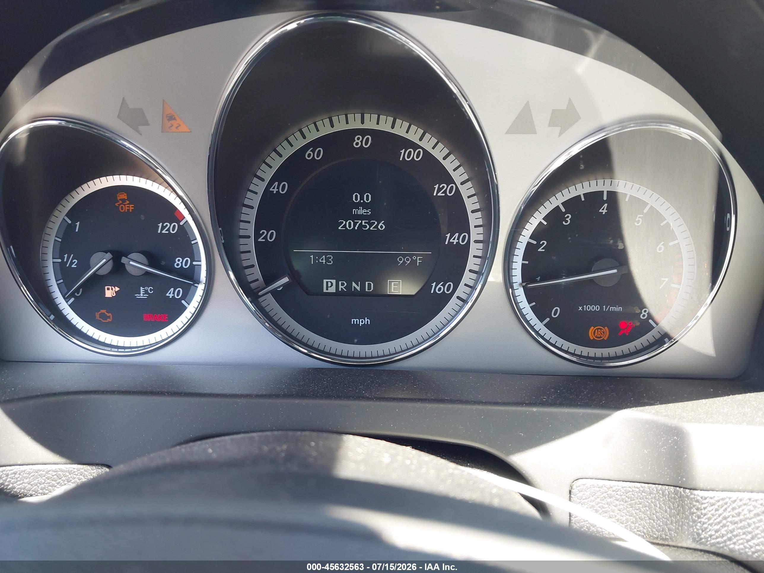 2011 Mercedes-benz C 300 Luxury/sport Gray vin: WDDGF5EBXBR145040