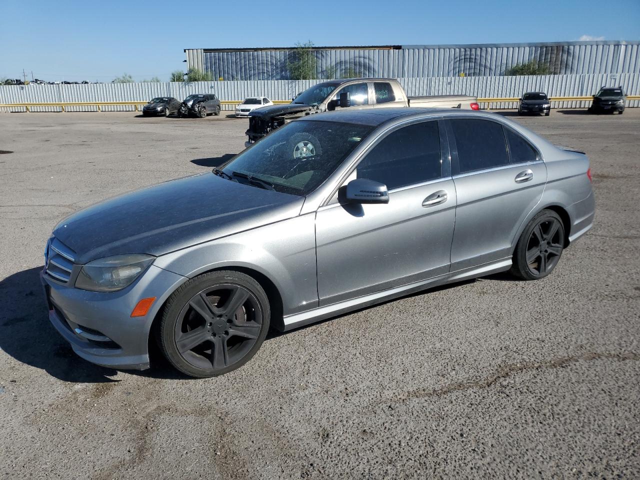 2011 Mercedes-benz C 300 Серебряный vin: WDDGF5EBXBR153414