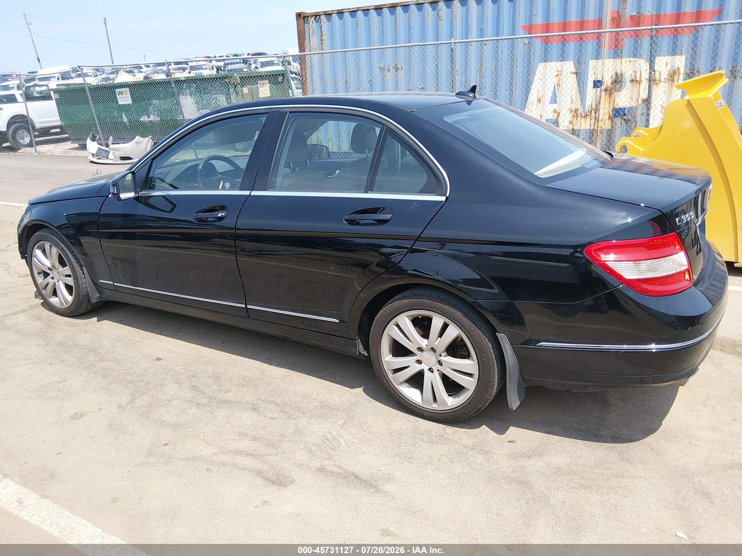 2011 Mercedes-benz C 300 Luxury/sport Black vin: WDDGF5EBXBR158774