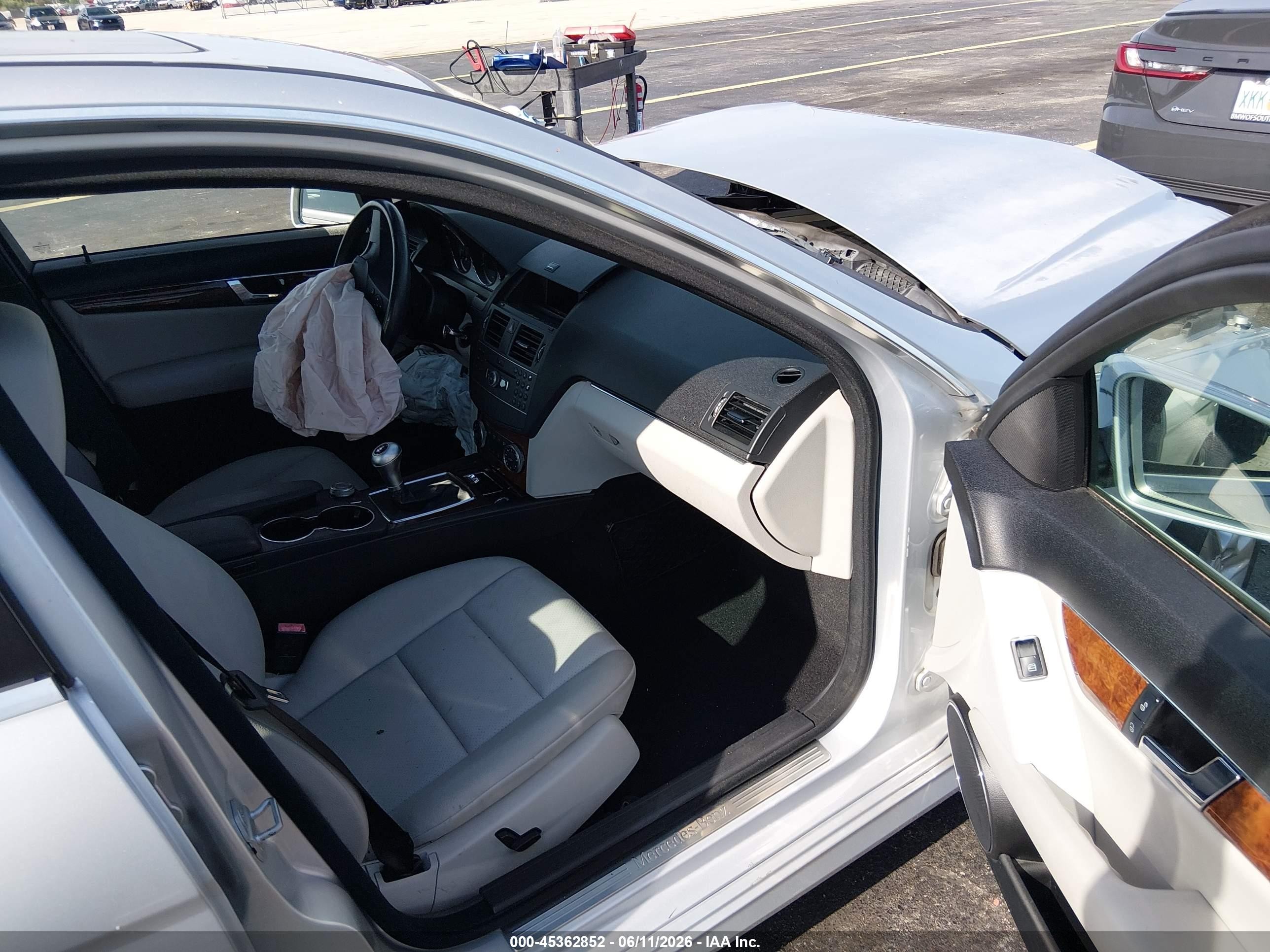 2011 Mercedes-benz C 300 Luxury/sport Silver vin: WDDGF5EBXBR171704