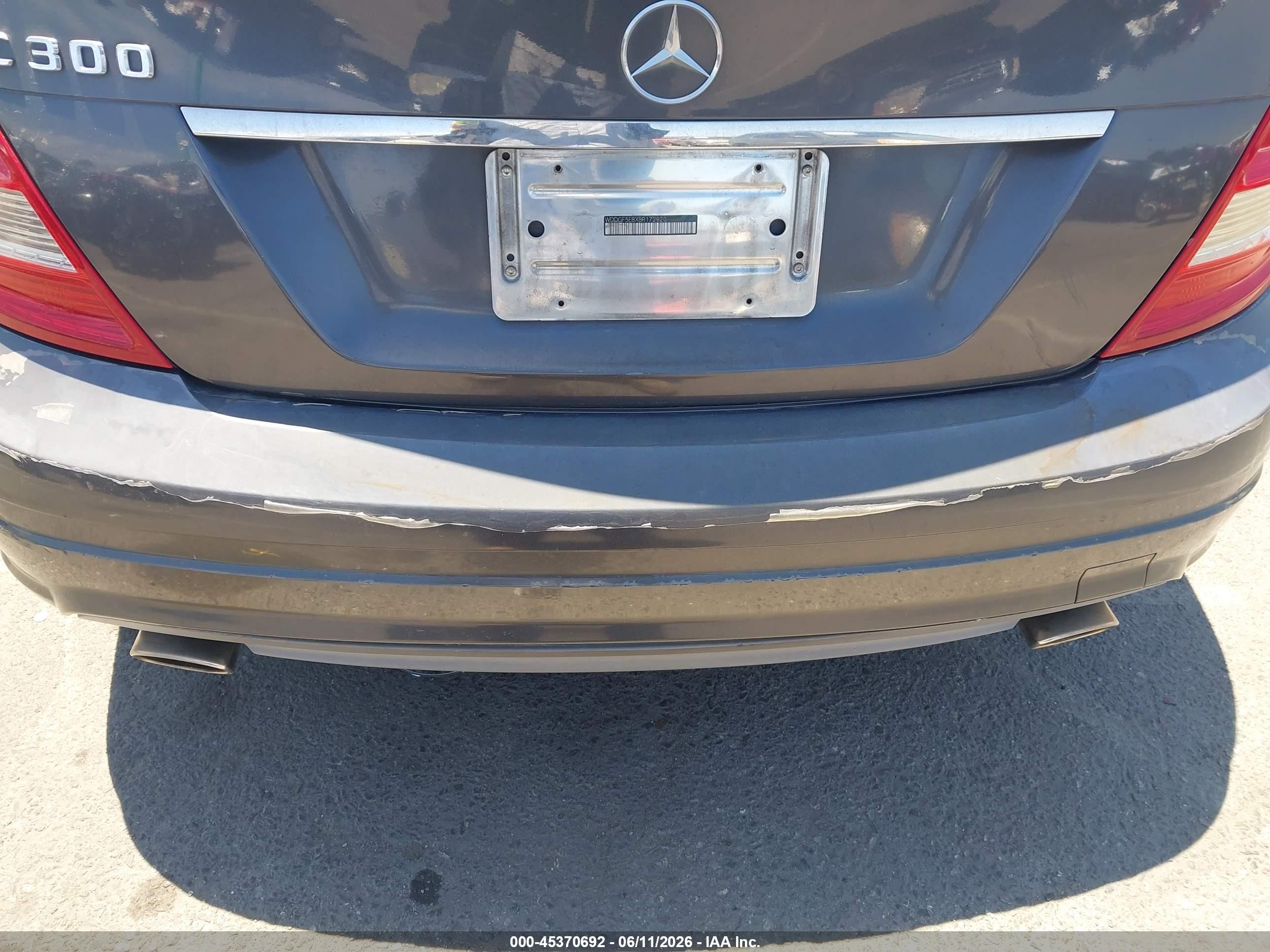2011 Mercedes-benz C 300 Sport Gray vin: WDDGF5EBXBR172920
