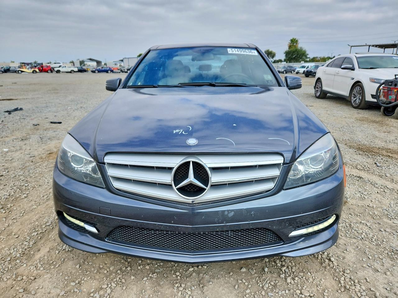 2011 Mercedes-benz C 300 Silver vin: WDDGF5EBXBR174151