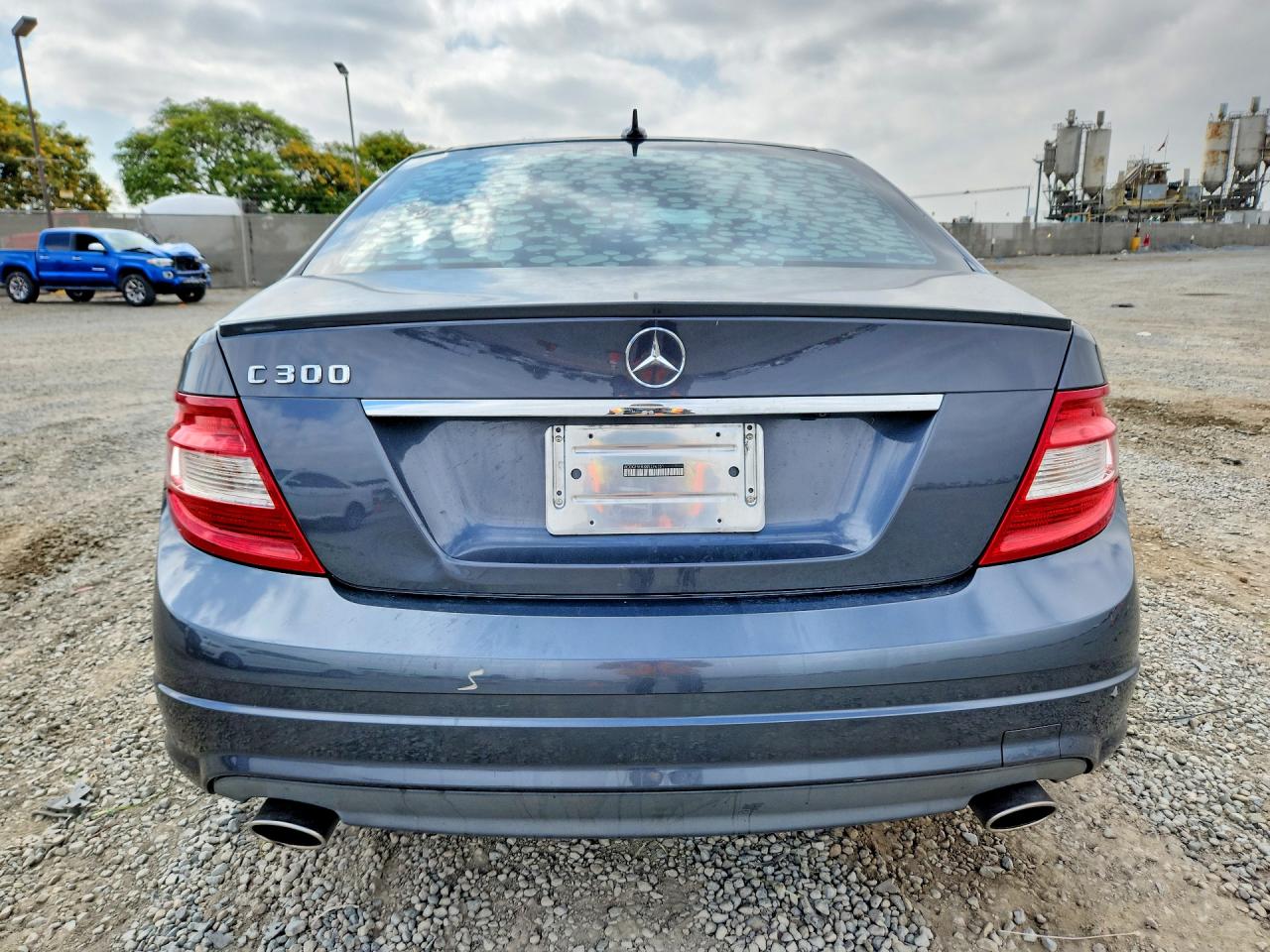2011 Mercedes-benz C 300 Silver vin: WDDGF5EBXBR174151