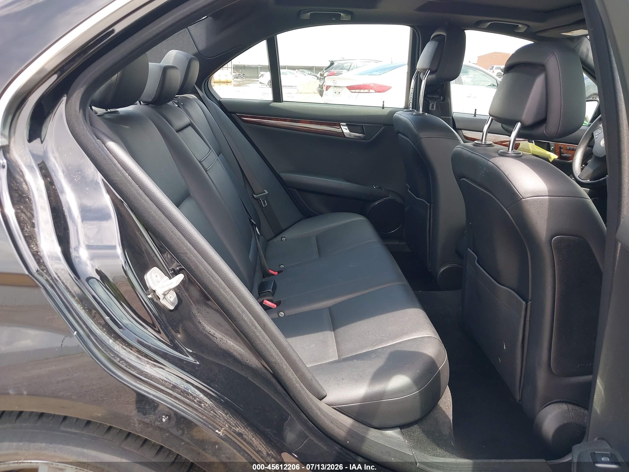 2011 Mercedes-benz C 350 Sport Черный vin: WDDGF5GB6BF646327
