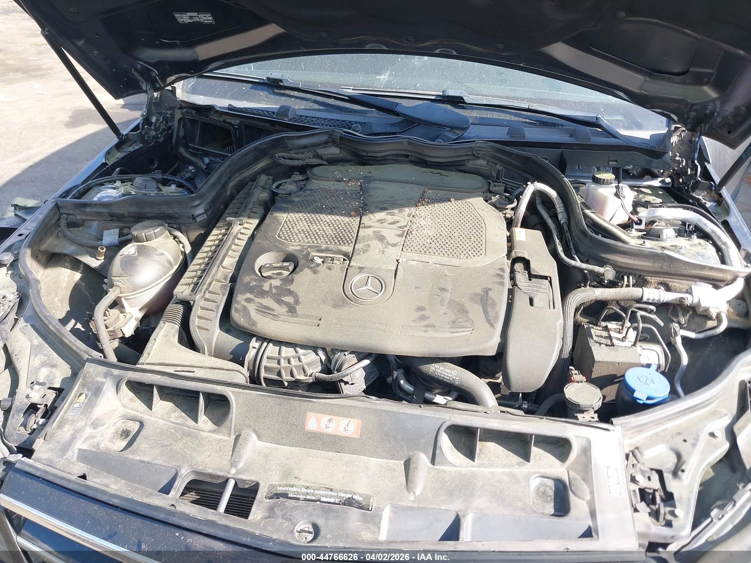 2014 Mercedes-benz C 350 Sport Серый vin: WDDGF5HB0ER295688