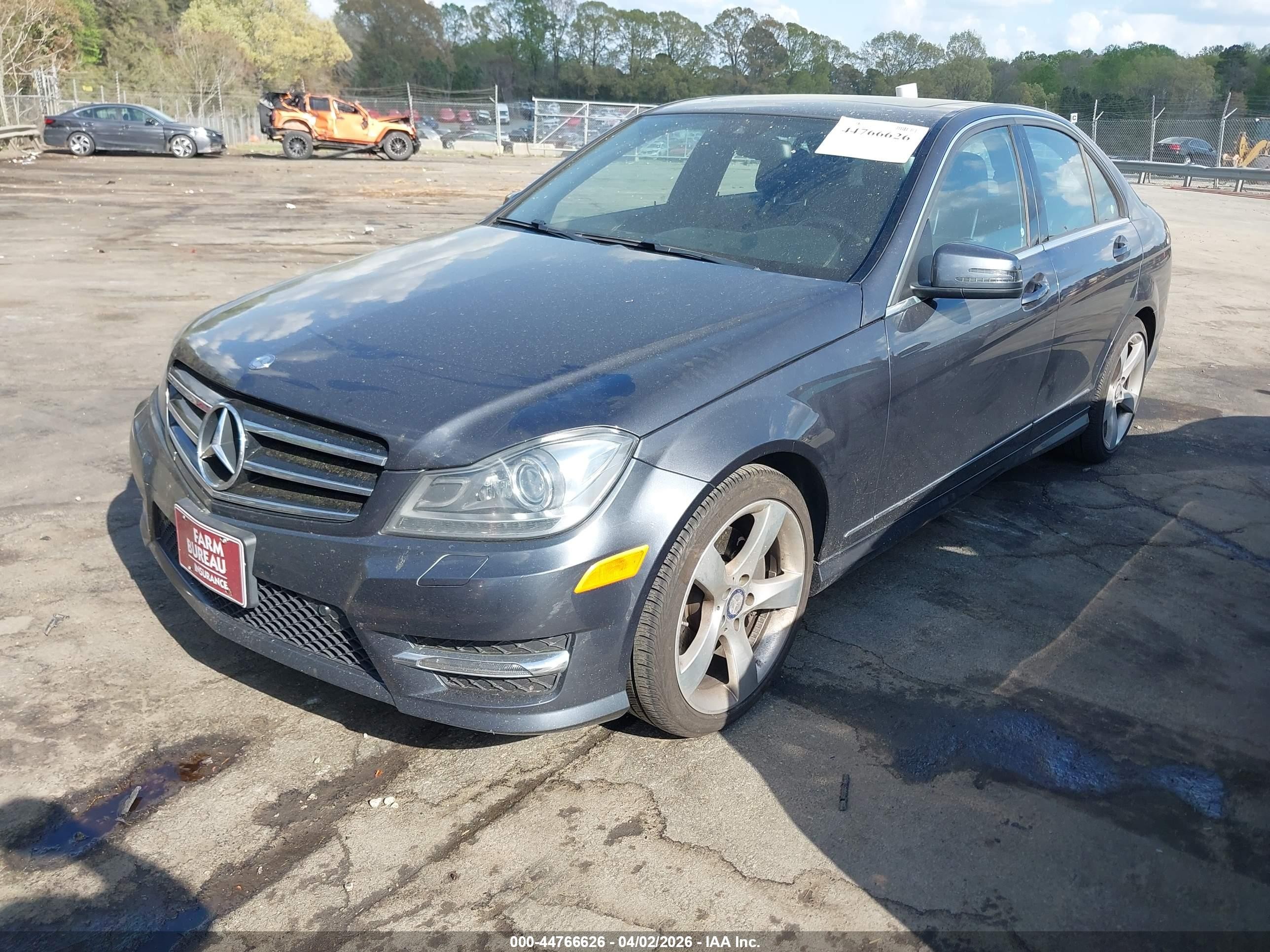 2014 Mercedes-benz C 350 Sport Серый vin: WDDGF5HB0ER295688