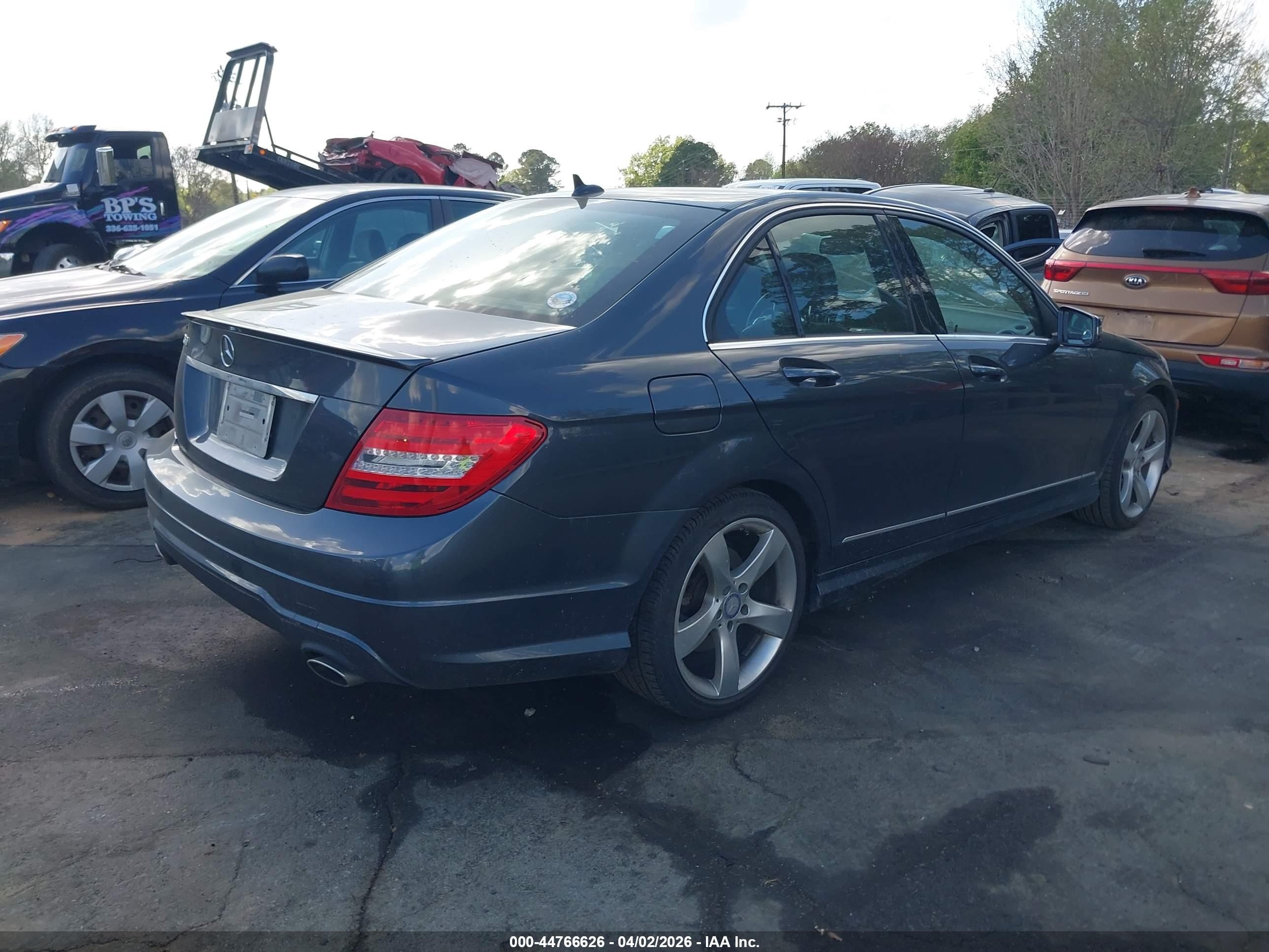 2014 Mercedes-benz C 350 Sport Серый vin: WDDGF5HB0ER295688