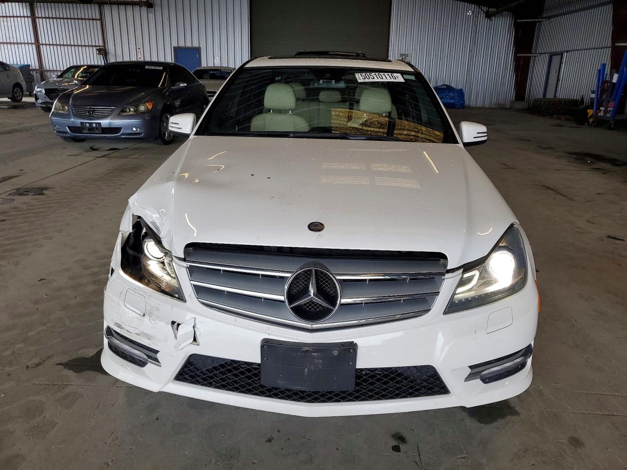 2013 Mercedes-benz C 350 White vin: WDDGF5HB1DR254162