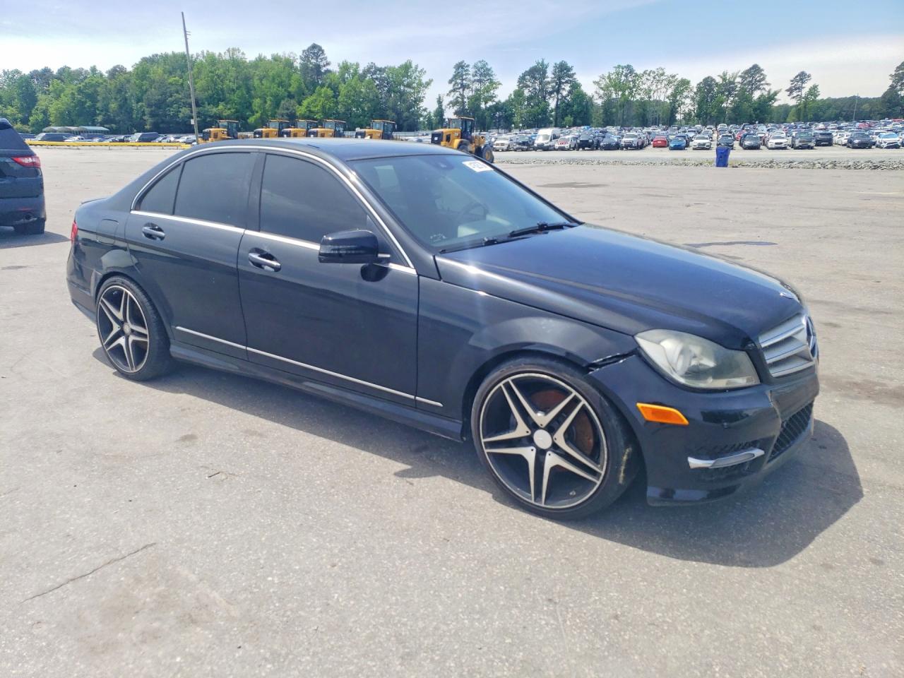2013 Mercedes-benz C 350 Черный vin: WDDGF5HB2DA849522