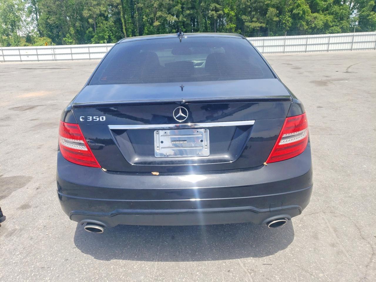 2013 Mercedes-benz C 350 Черный vin: WDDGF5HB2DA849522