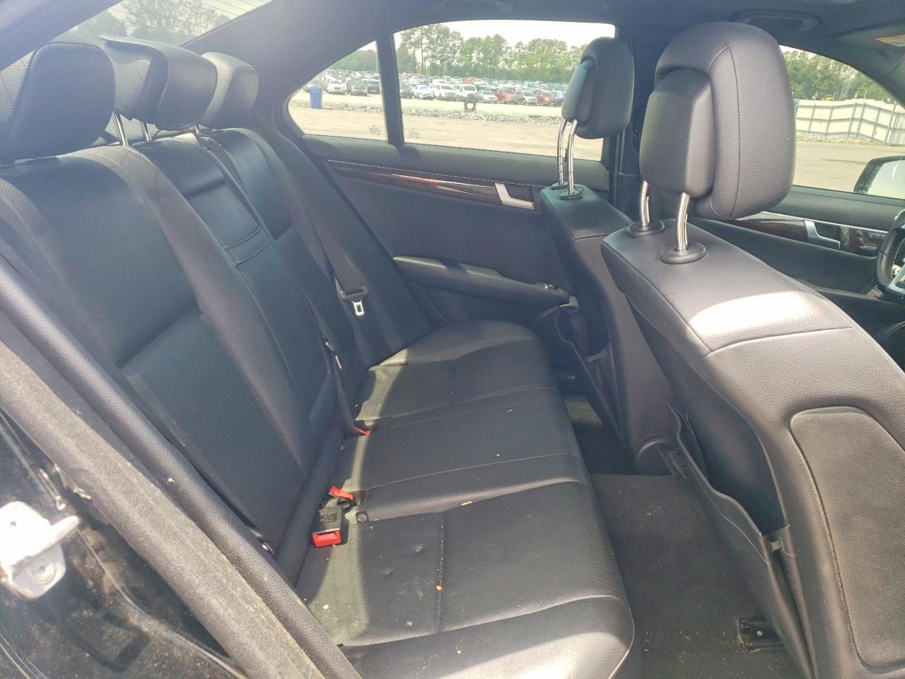 2013 Mercedes-benz C 350 Черный vin: WDDGF5HB2DA849522
