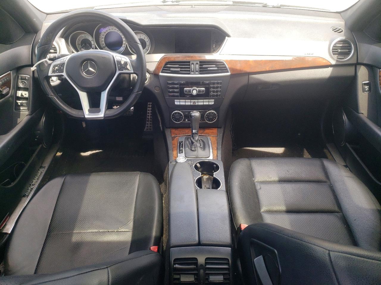 2013 Mercedes-benz C 350 Черный vin: WDDGF5HB2DA849522