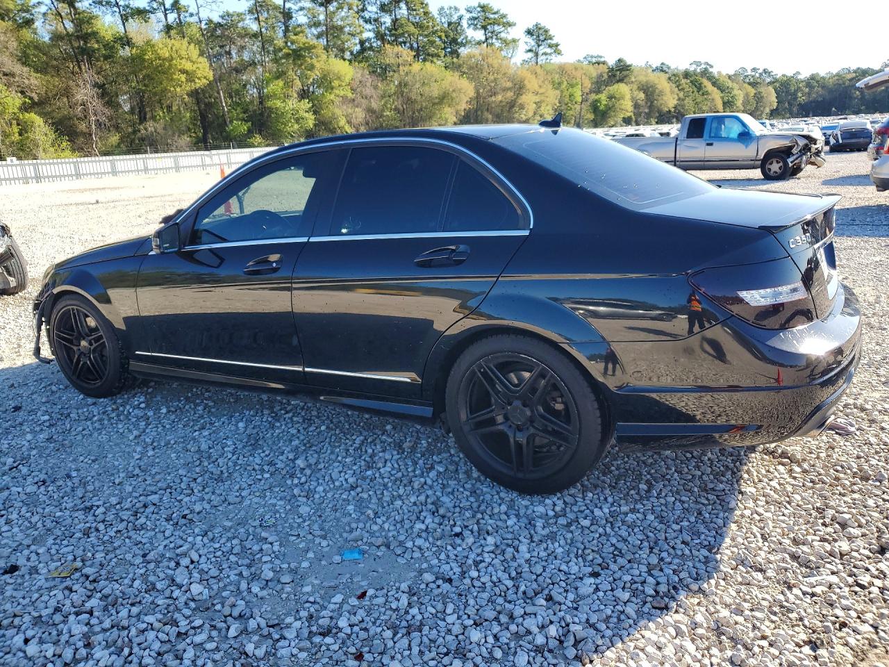 2013 Mercedes-benz C 350 Black vin: WDDGF5HB2DR278311