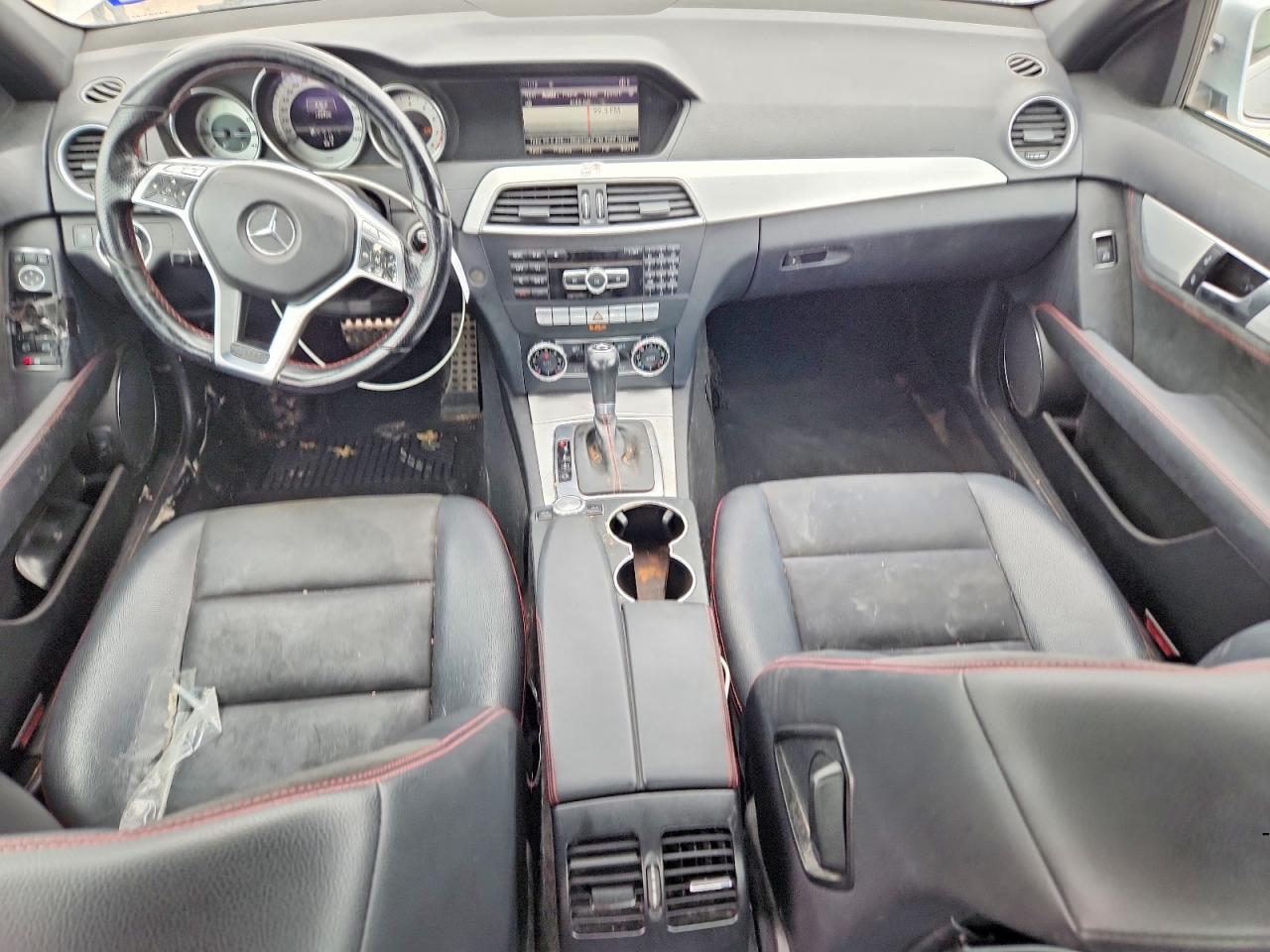 2013 Mercedes-benz C 350 Серебряный vin: WDDGF5HB5DA802534