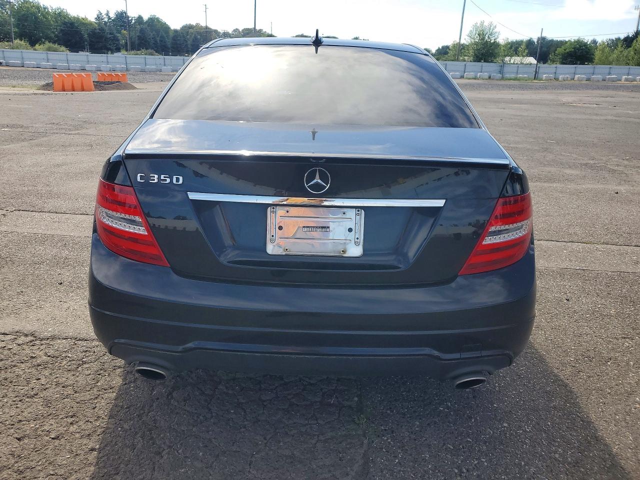 2013 Mercedes-benz C 350 Black vin: WDDGF5HB5DA873815