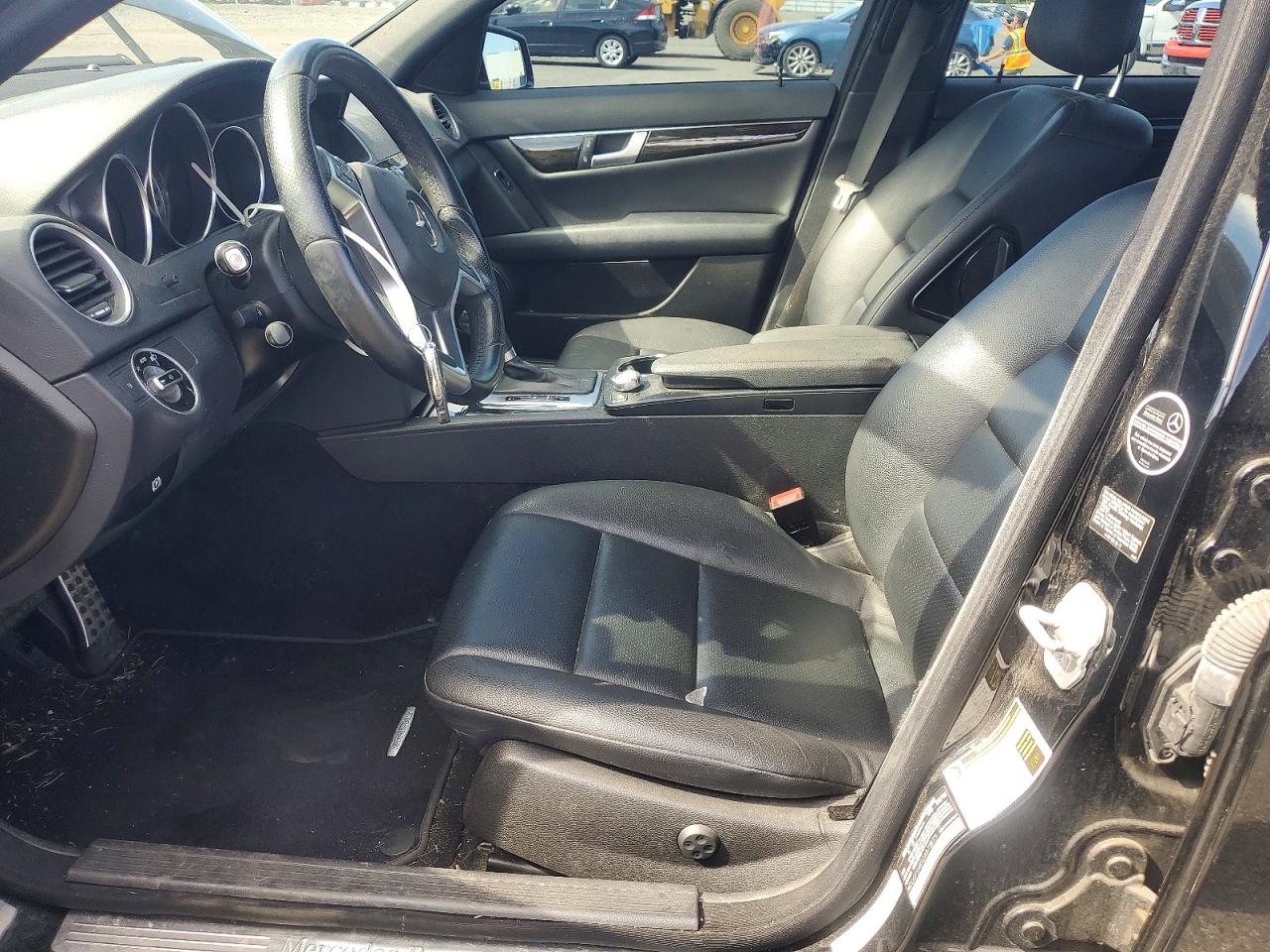 2013 Mercedes-benz C 350 Black vin: WDDGF5HB5DA873815