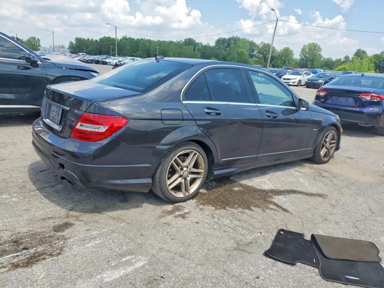 2012 Mercedes-benz C 350 Black vin: WDDGF5HB6CR218904