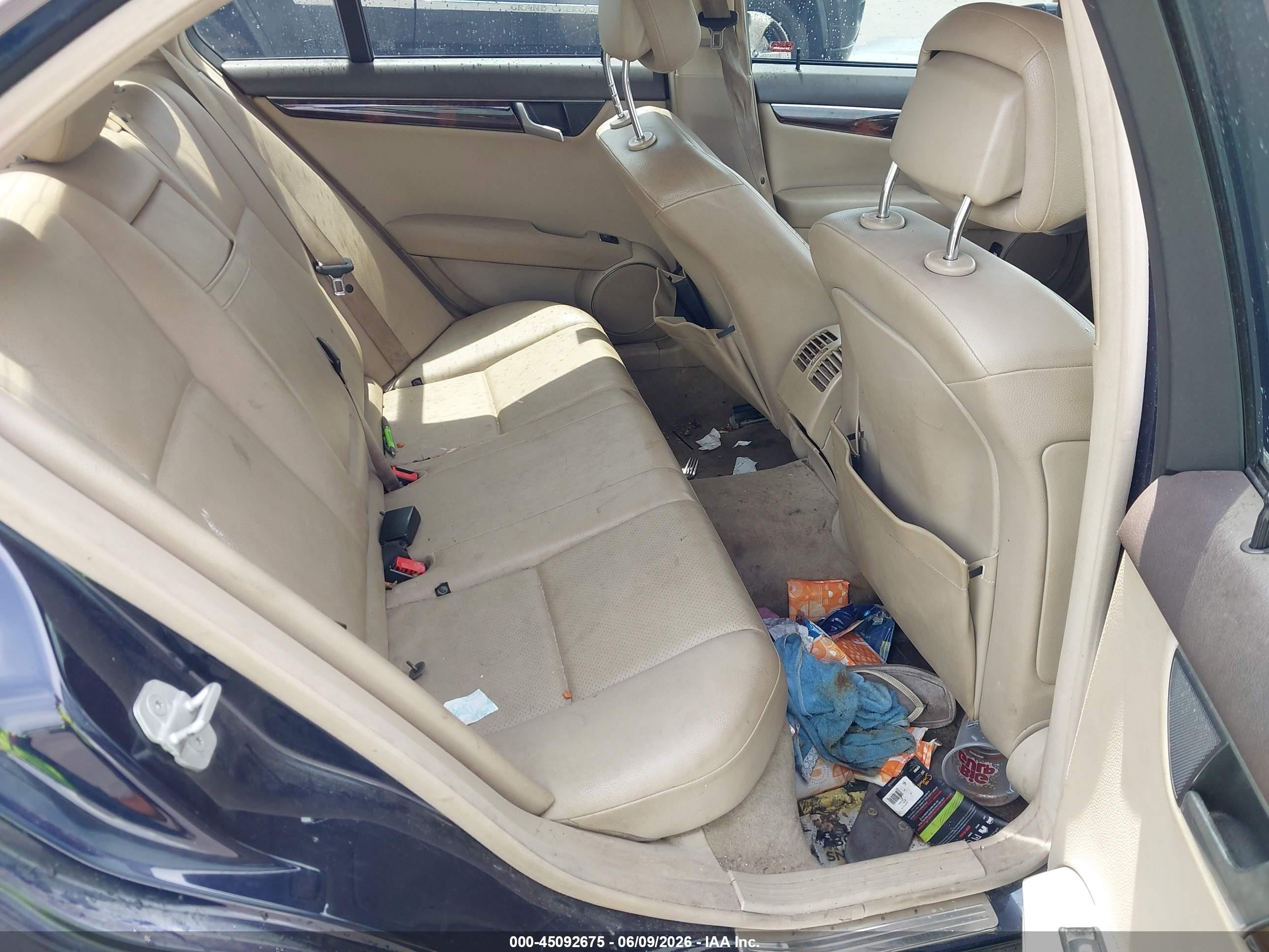 2013 Mercedes-benz C 350 Sport Синий vin: WDDGF5HB8DA817352