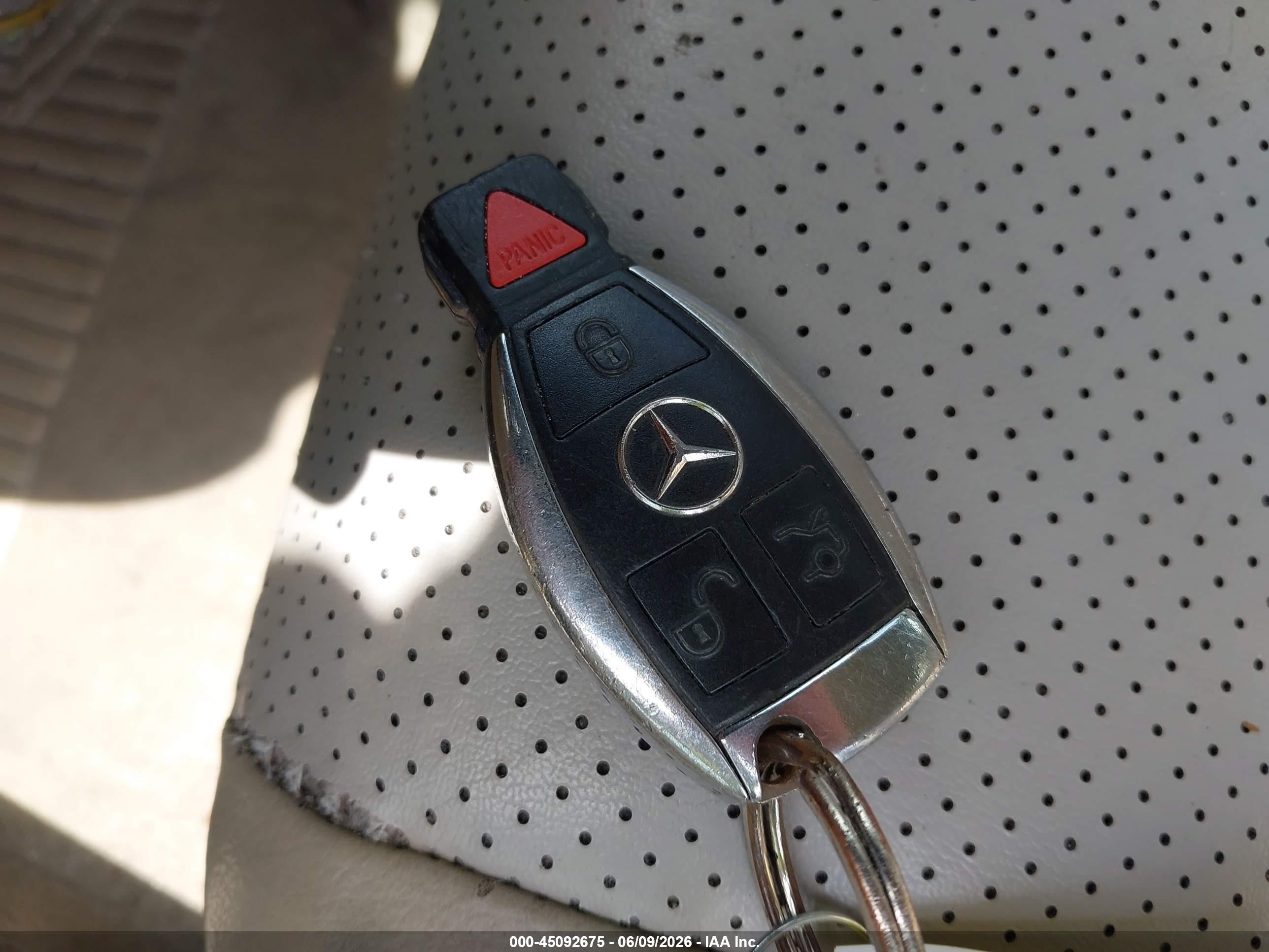2013 Mercedes-benz C 350 Sport Синий vin: WDDGF5HB8DA817352