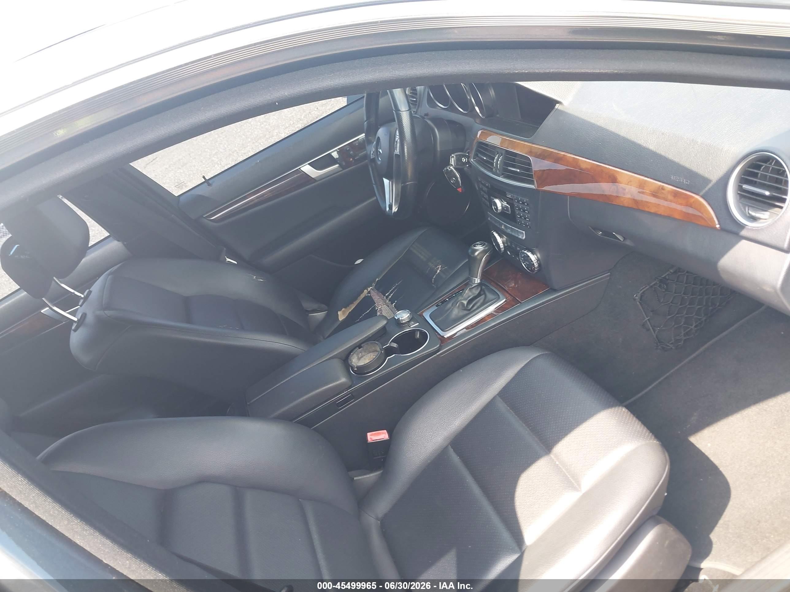2013 Mercedes-benz C 350 Sport Blue vin: WDDGF5HB8DR259164