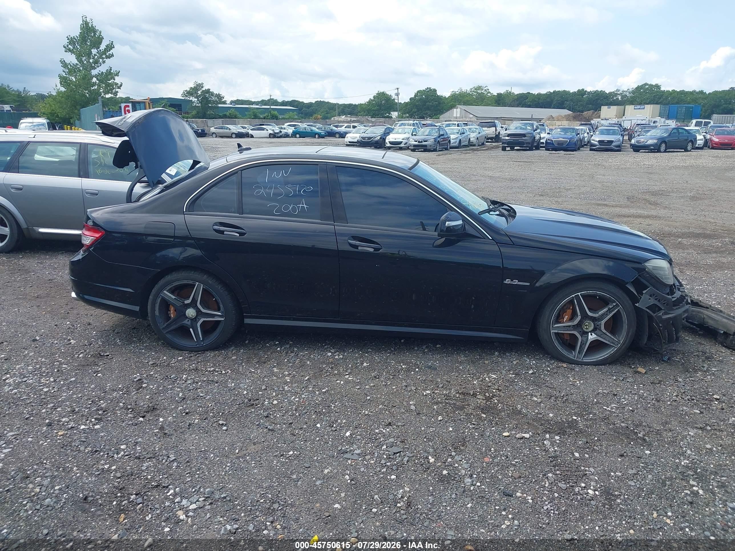 2009 Mercedes-benz C 63 Amg   Black vin: WDDGF77X39F302102