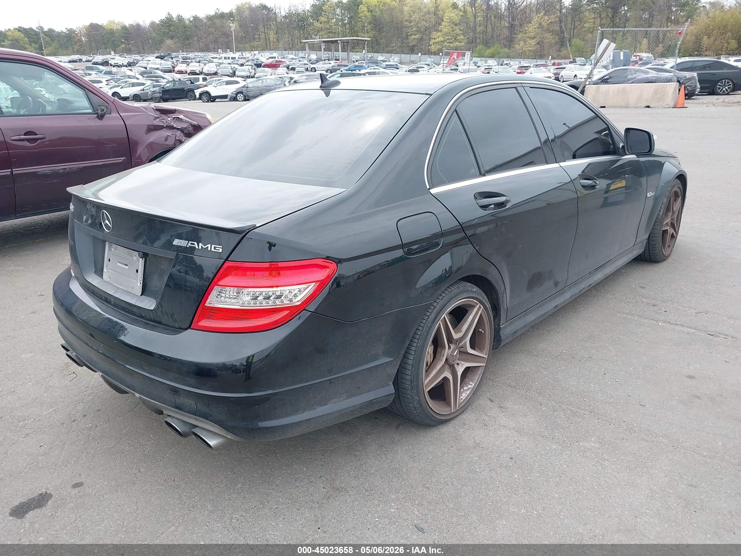 2009 Mercedes-benz C 63 Amg   Черный vin: WDDGF77X79F218915