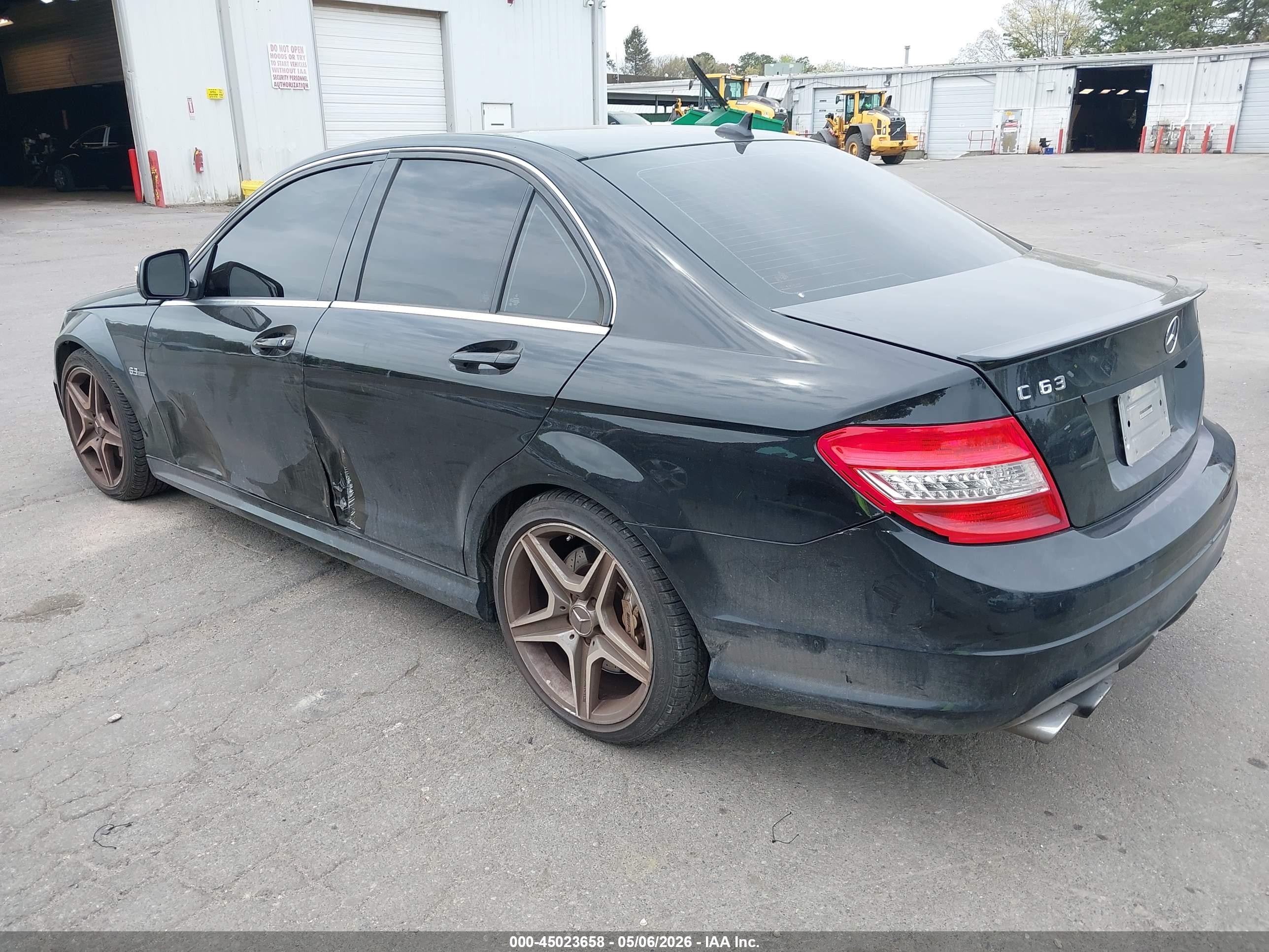 2009 Mercedes-benz C 63 Amg   Черный vin: WDDGF77X79F218915