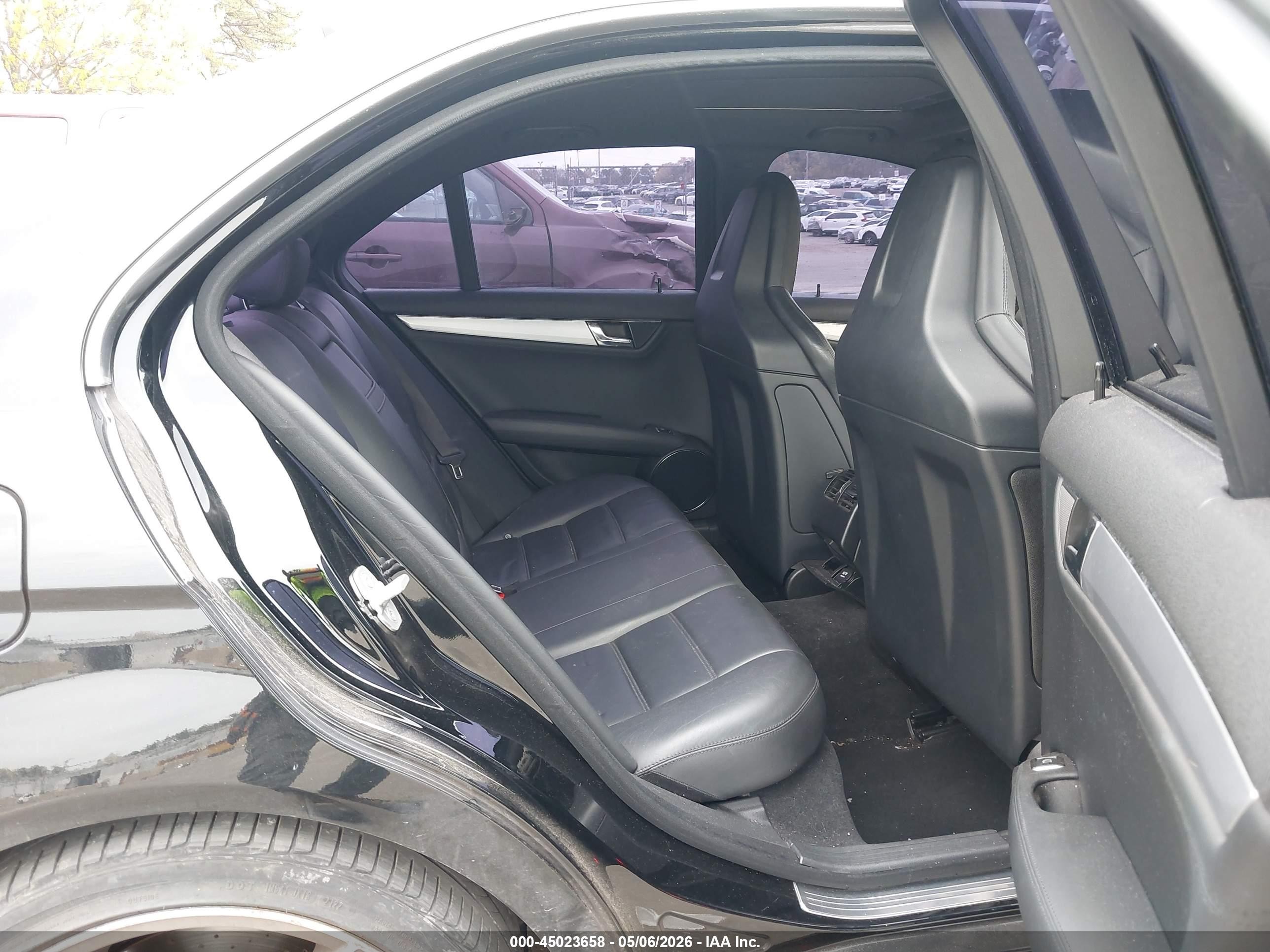 2009 Mercedes-benz C 63 Amg   Черный vin: WDDGF77X79F218915