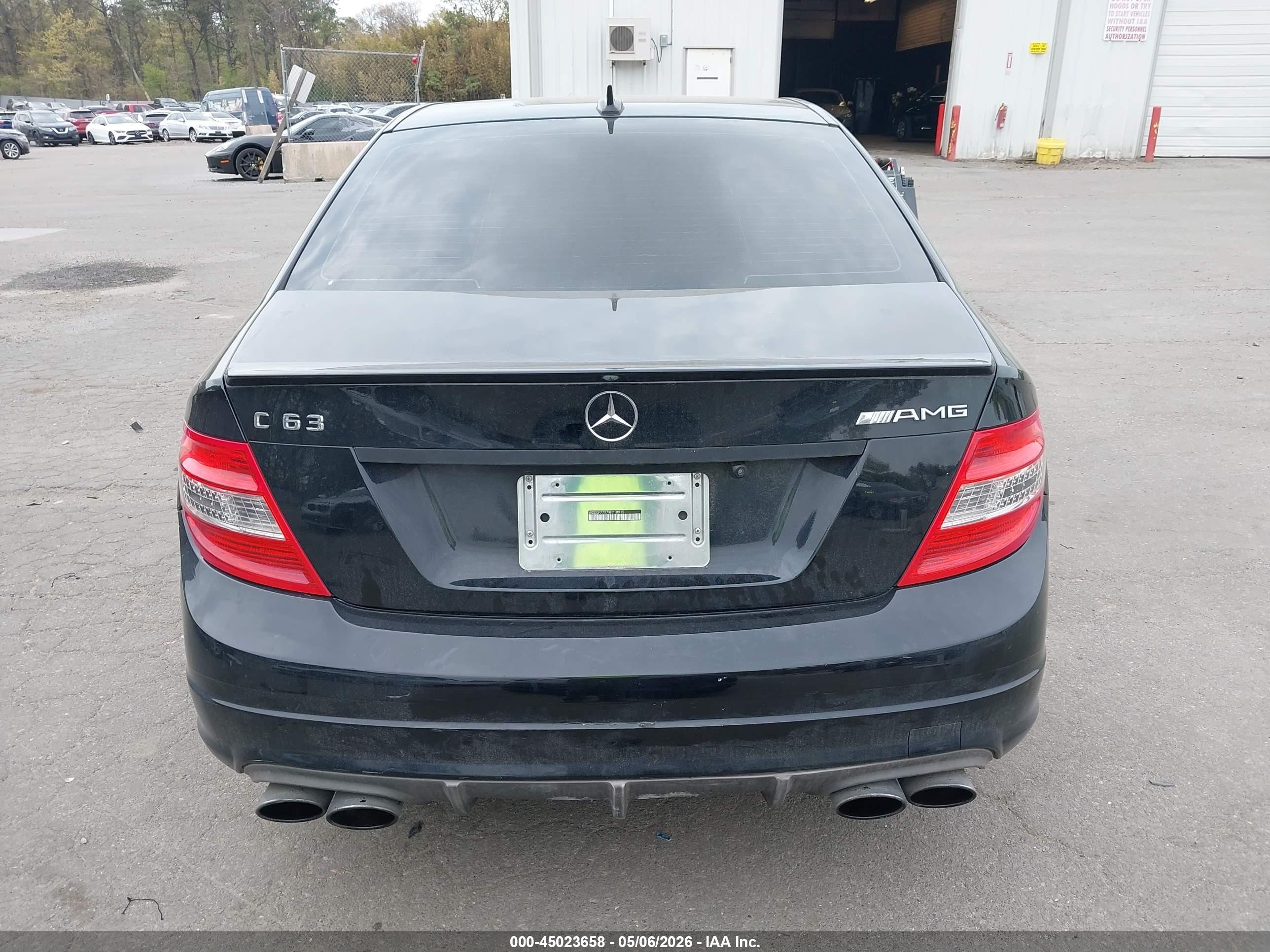 2009 Mercedes-benz C 63 Amg   Черный vin: WDDGF77X79F218915