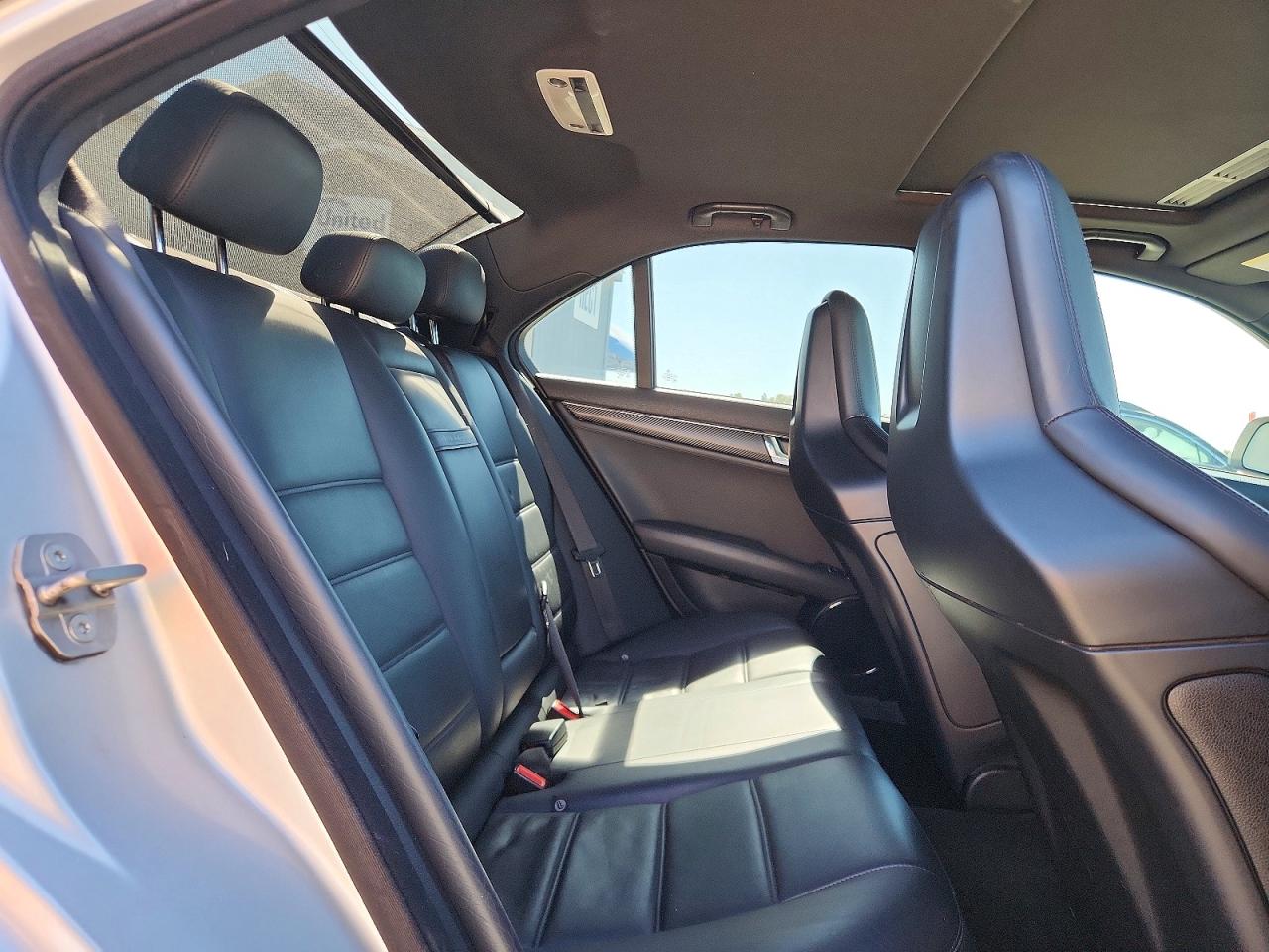 2009 Mercedes-benz C 63 Amg Silver vin: WDDGF77X79F220423