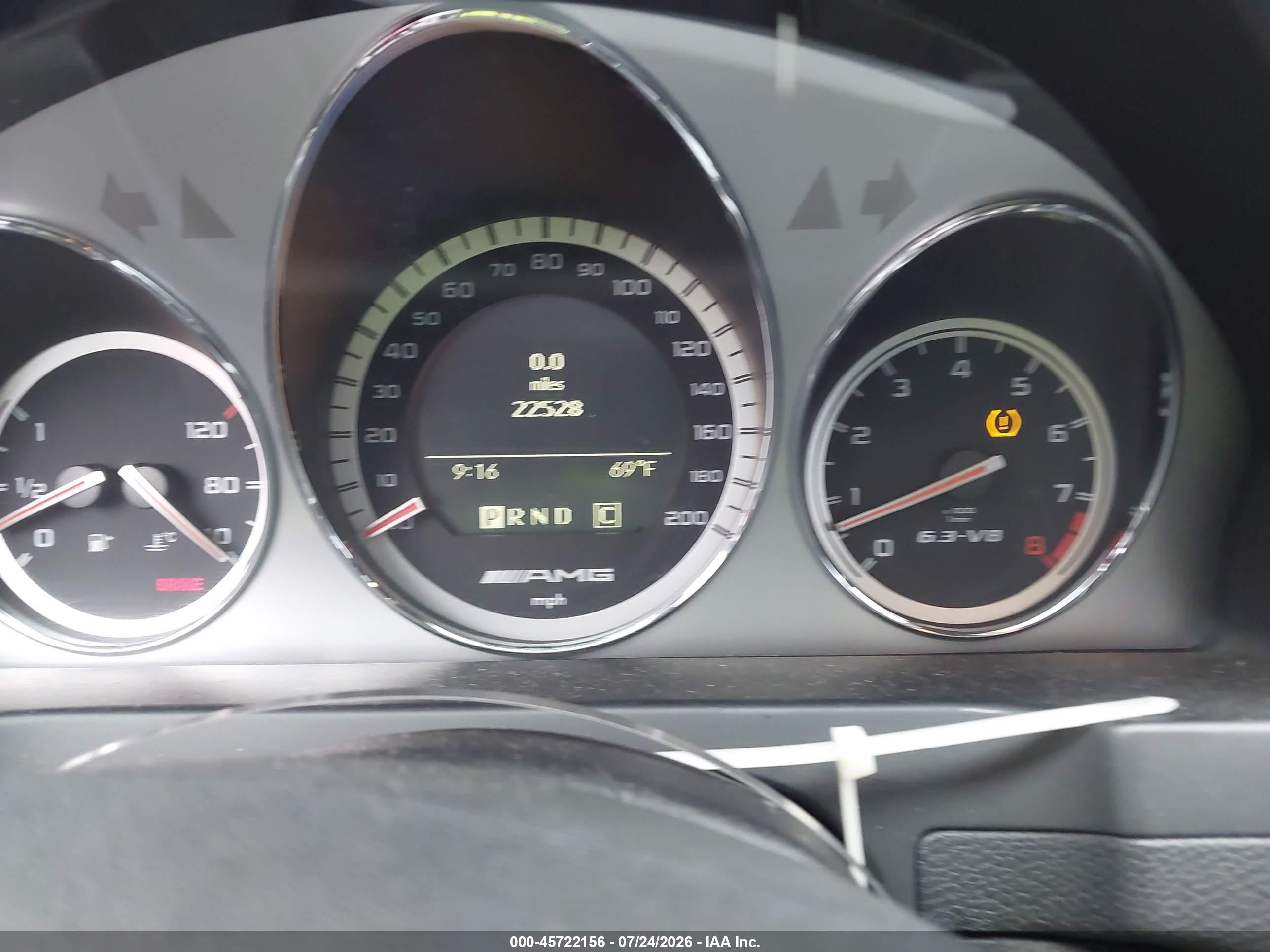 2010 Mercedes-benz C 63 Amg   Silver vin: WDDGF7HB0AF444138