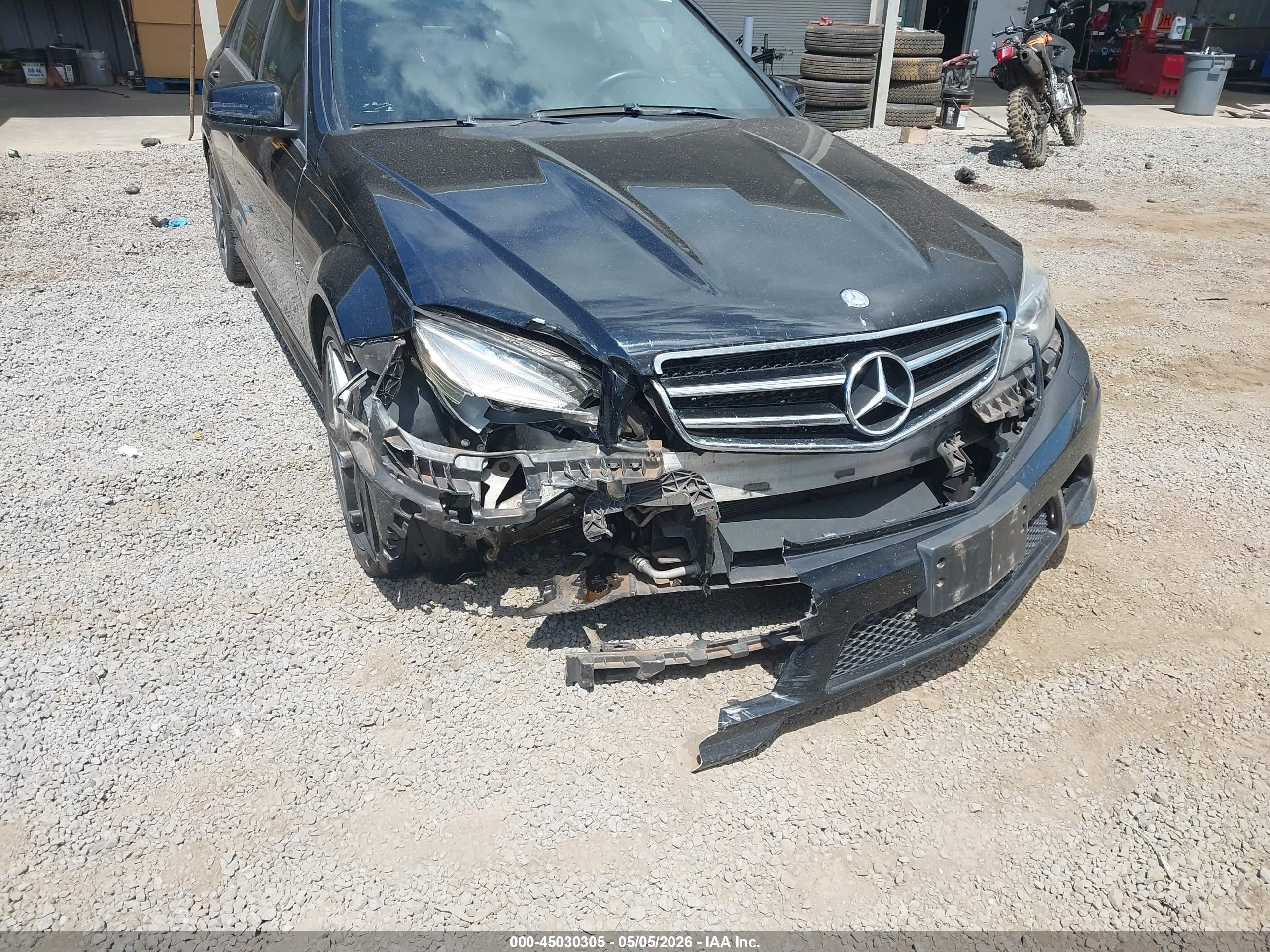 2011 Mercedes-benz Amg C 63   Black vin: WDDGF7HB6BF649092