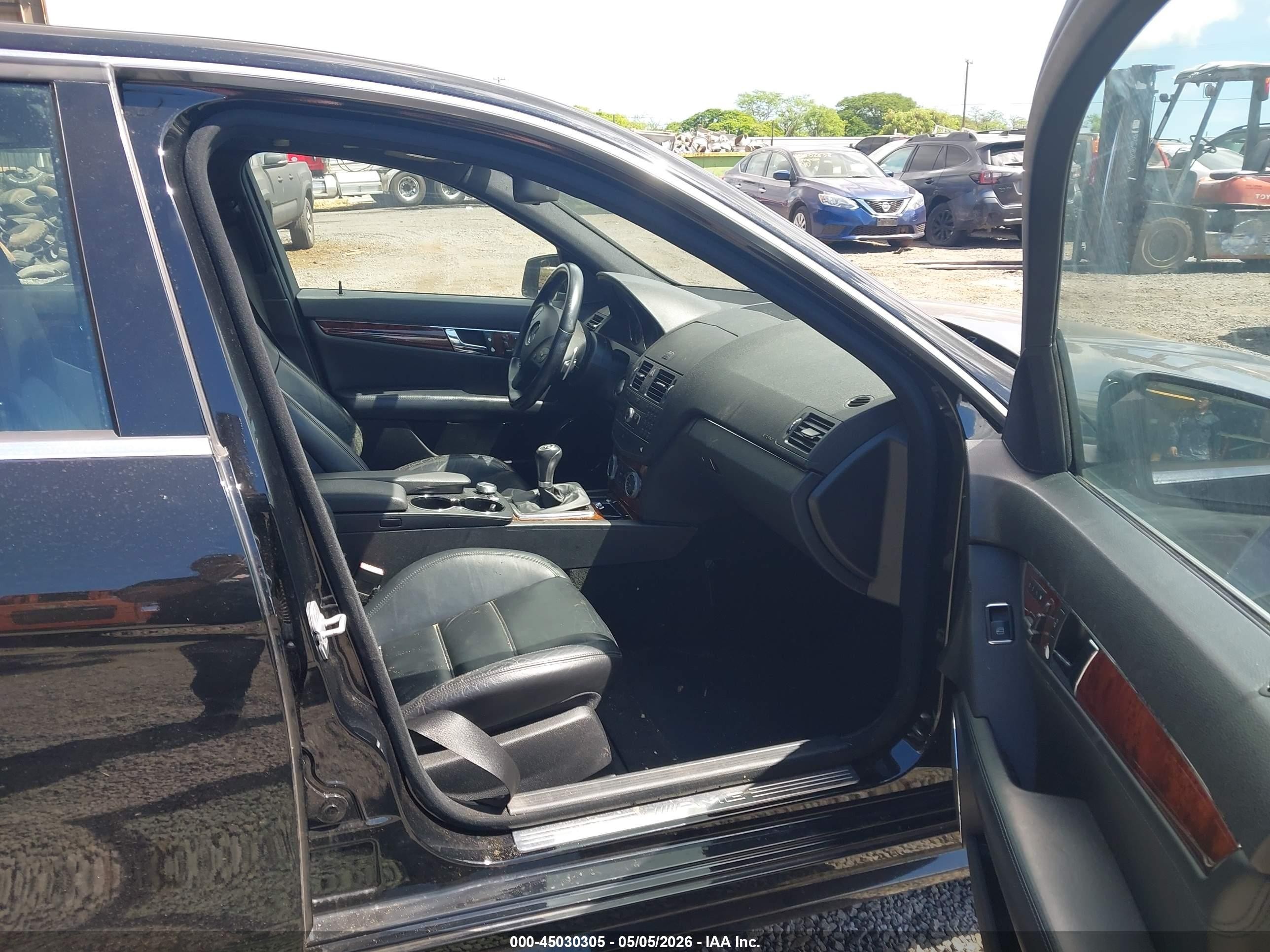 2011 Mercedes-benz Amg C 63   Black vin: WDDGF7HB6BF649092