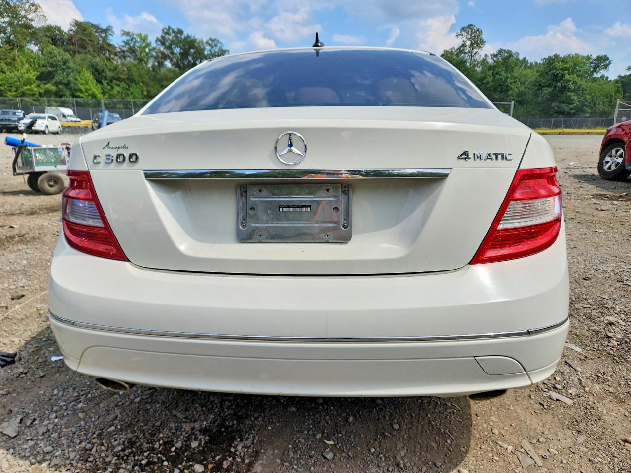2008 Mercedes-benz C 300 4matic White vin: WDDGF81X08F085573