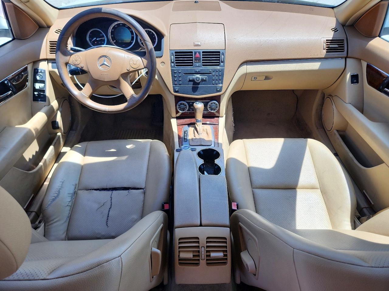 2008 Mercedes-benz C 300 4matic White vin: WDDGF81X08F112061
