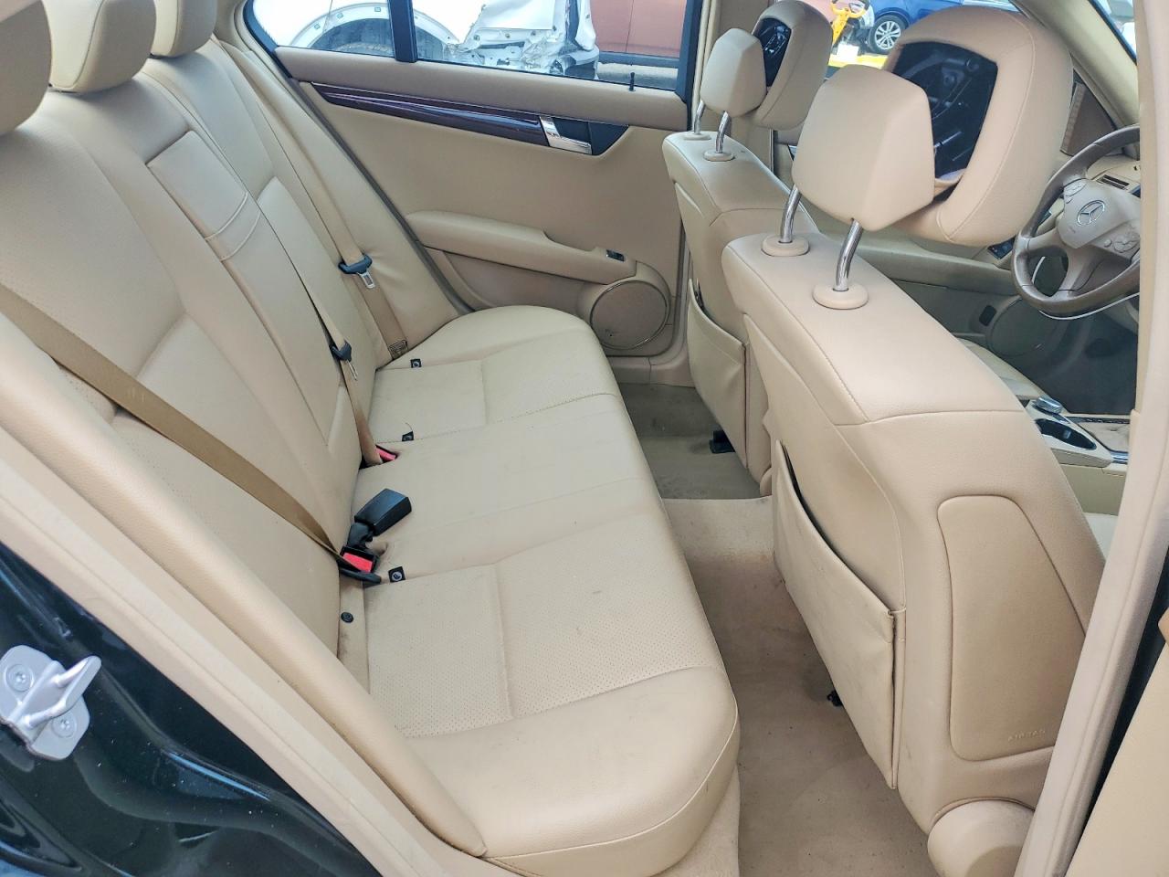 2008 Mercedes-benz C 300 4matic Black vin: WDDGF81X08F121102