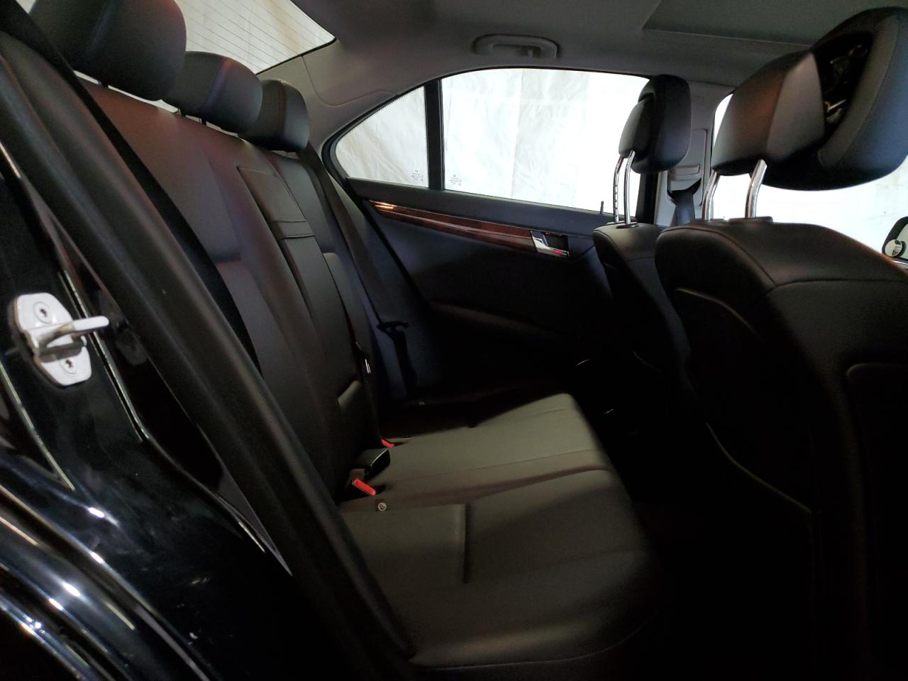 2009 Mercedes-benz C 300 4matic Черный vin: WDDGF81X09F207334
