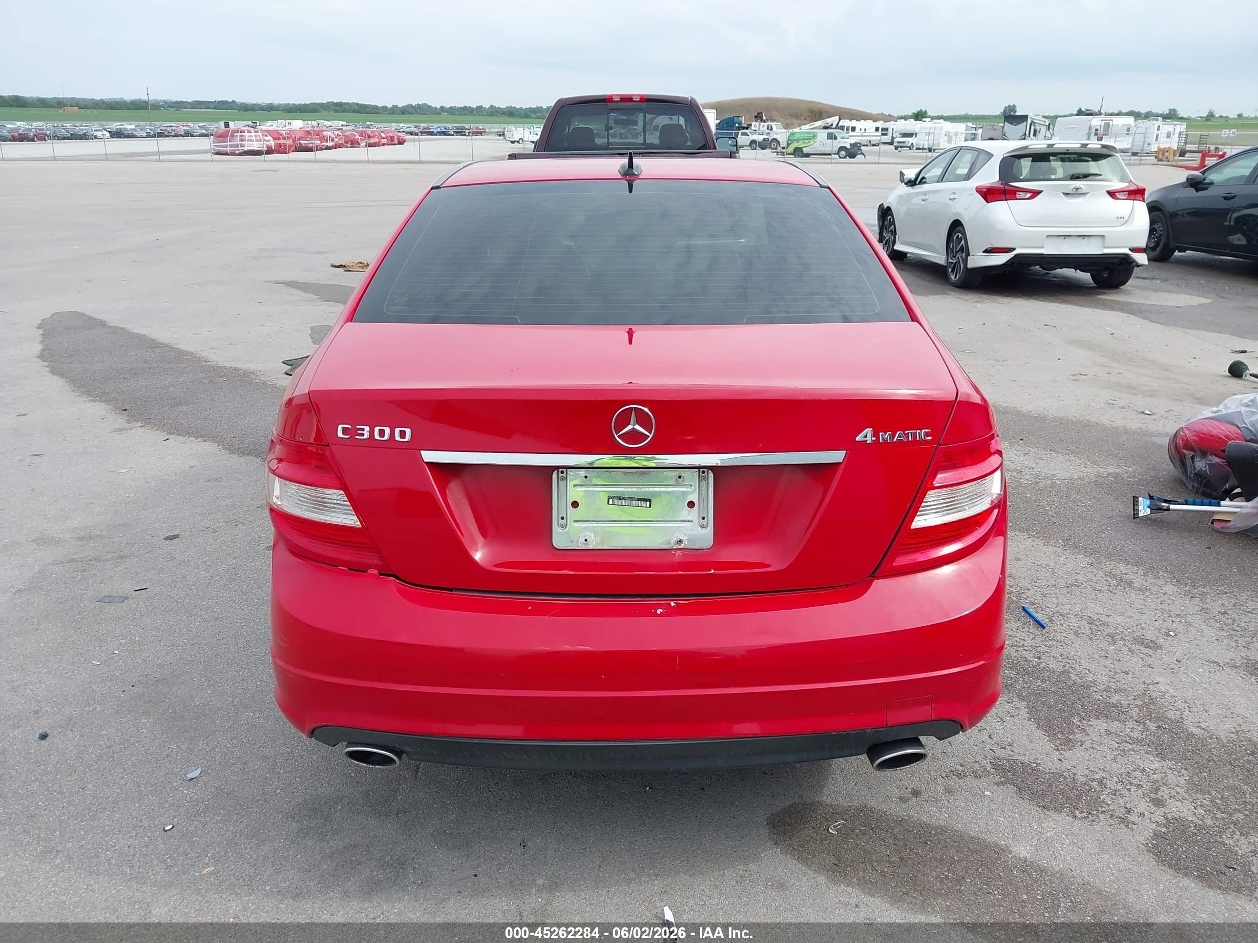 2009 Mercedes-benz C 300 Sport 4matic Red vin: WDDGF81X09R063802