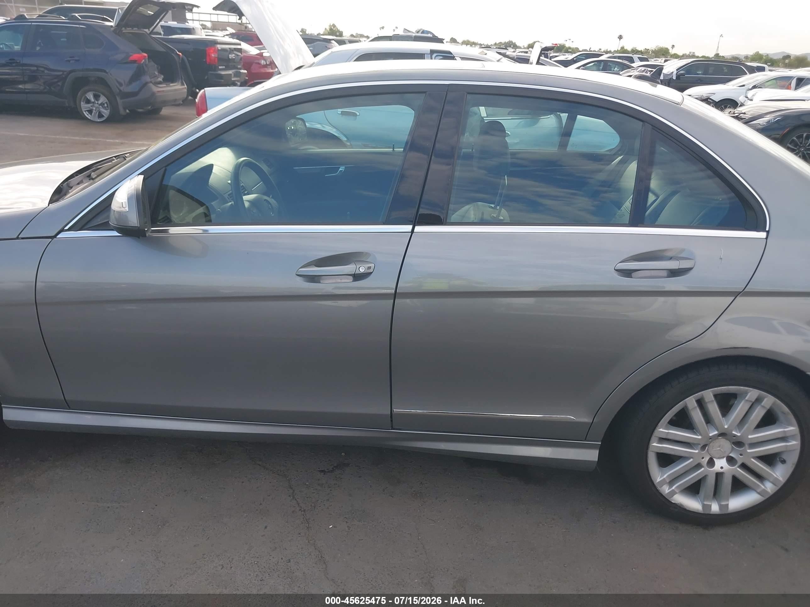 2009 Mercedes-benz C 300 Luxury 4matic/sport 4matic Gray vin: WDDGF81X09R071057