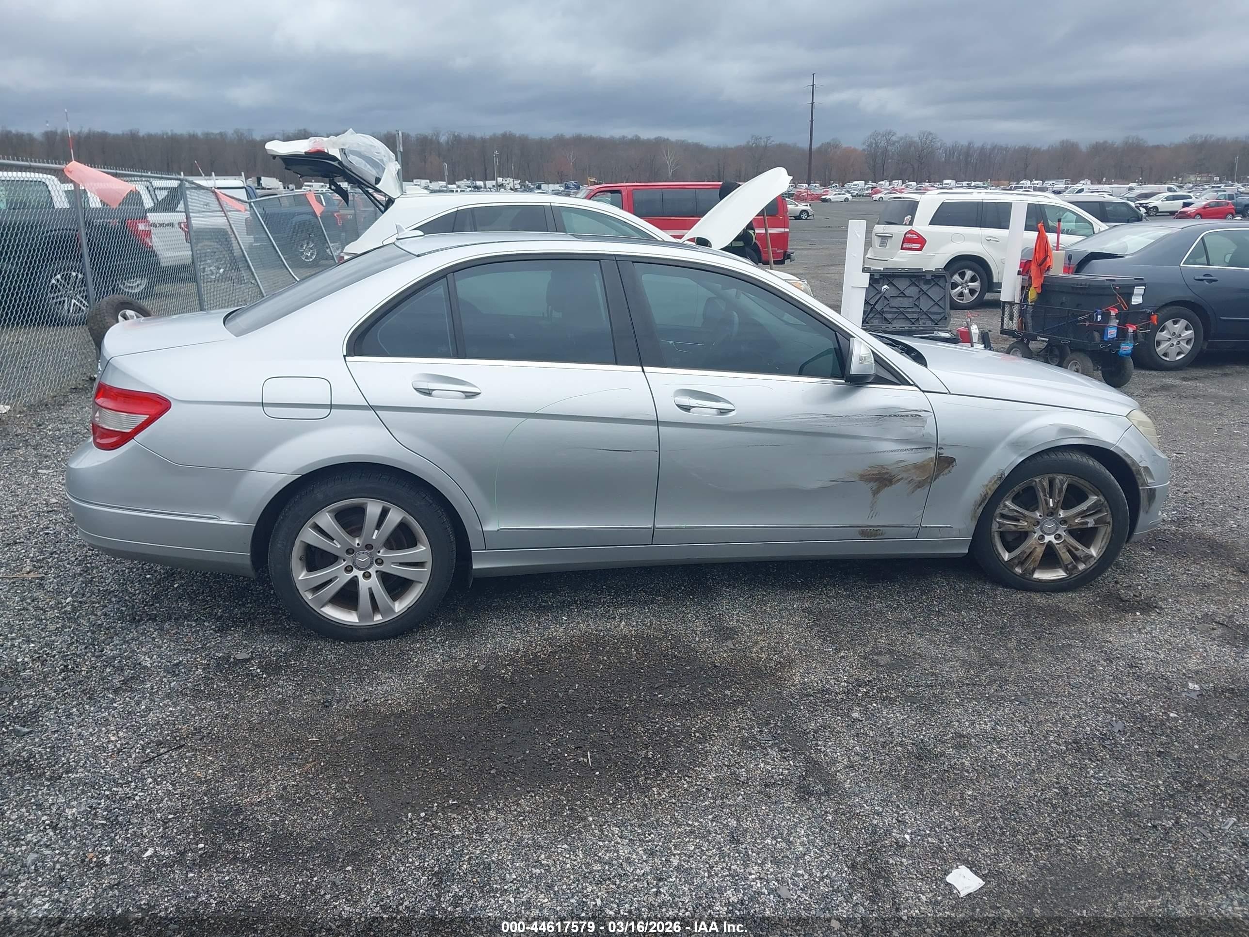 2008 Mercedes-benz C 300 Luxury 4matic Silver vin: WDDGF81X18F074419