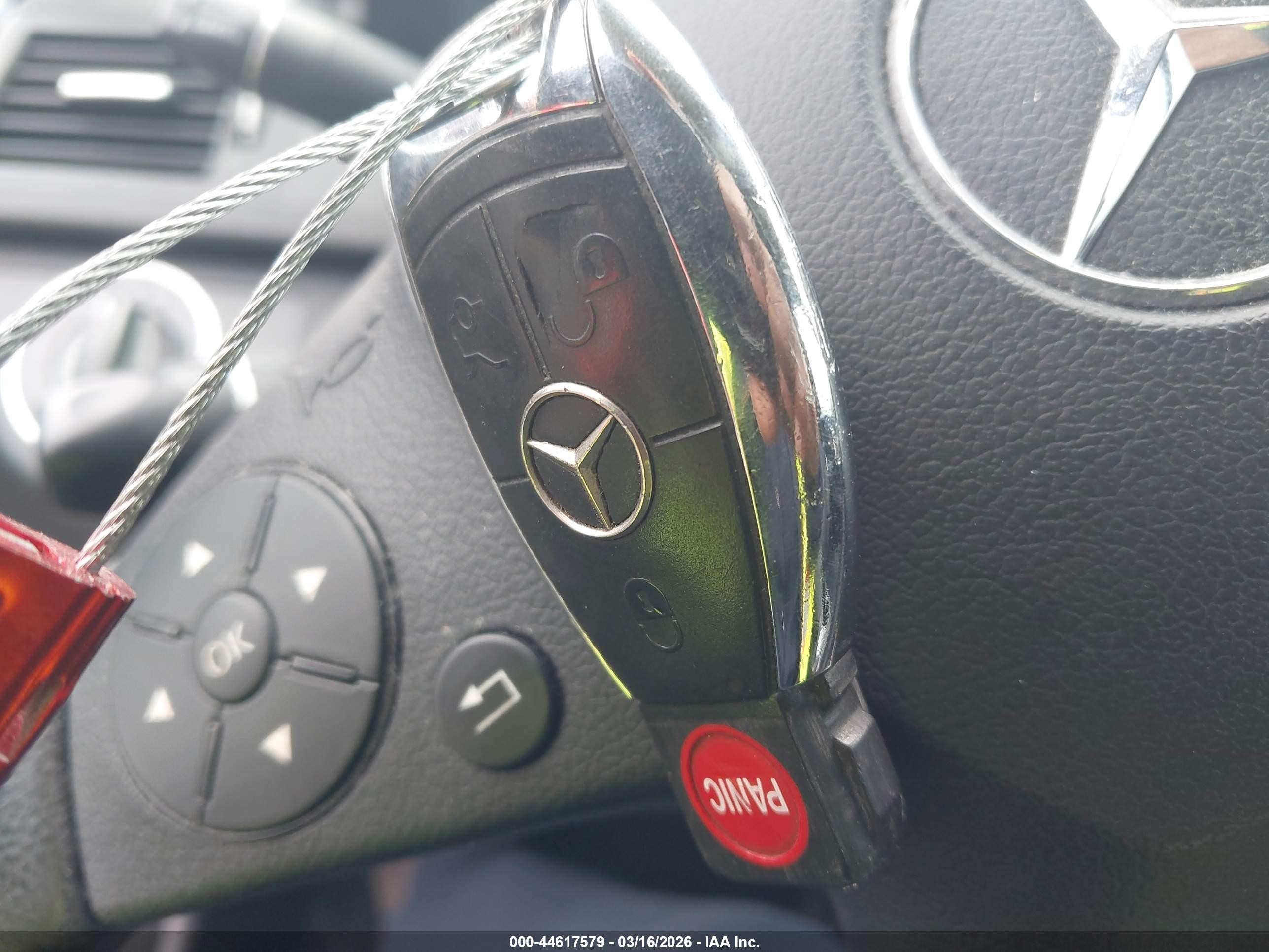2008 Mercedes-benz C 300 Luxury 4matic Silver vin: WDDGF81X18F074419