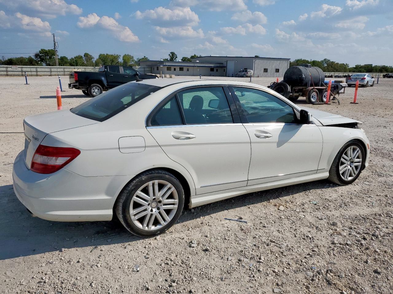 2008 Mercedes-benz C 300 4matic White vin: WDDGF81X18F090264