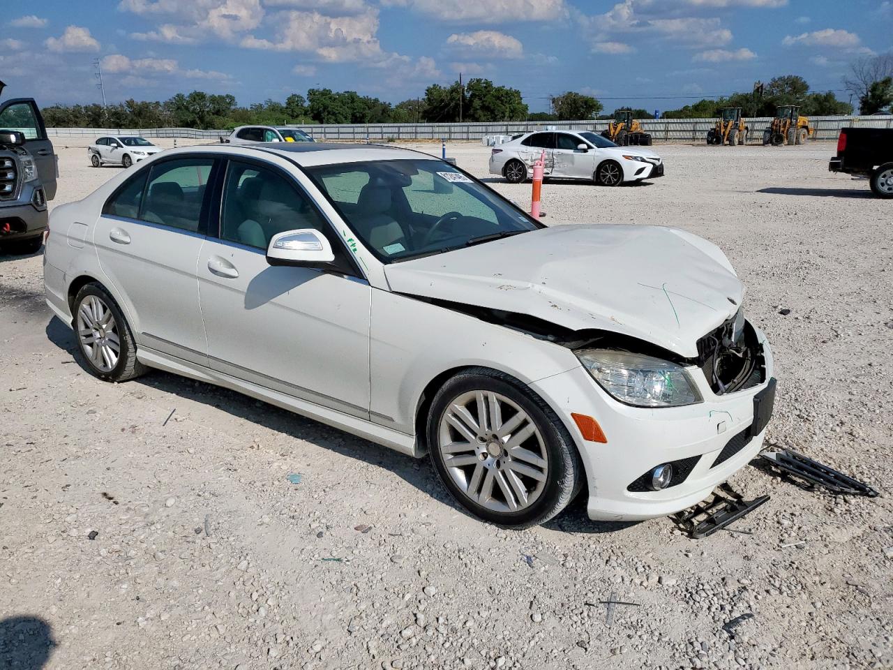2008 Mercedes-benz C 300 4matic White vin: WDDGF81X18F090264