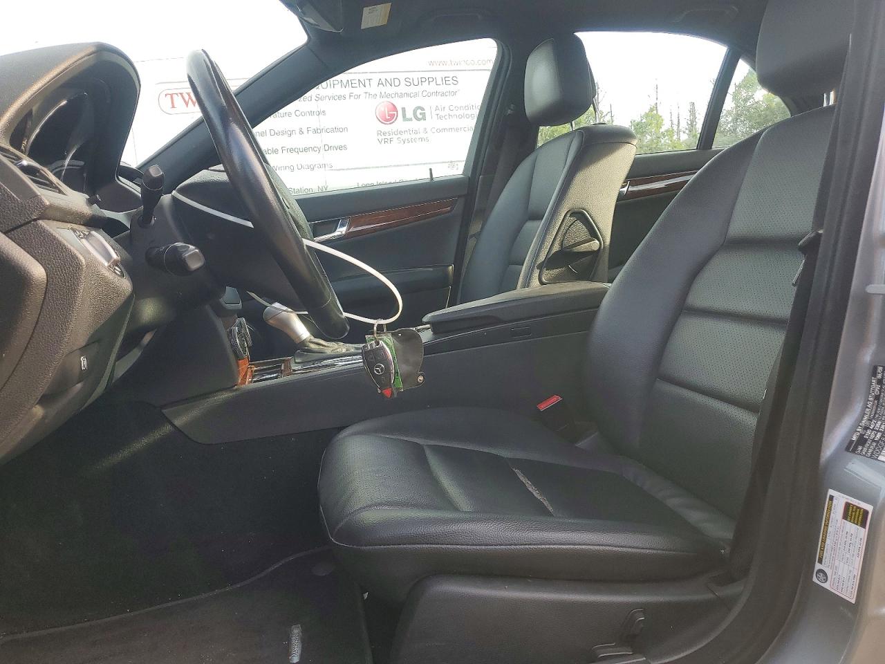 2009 Mercedes-benz C 300 4matic Silver vin: WDDGF81X19F198207