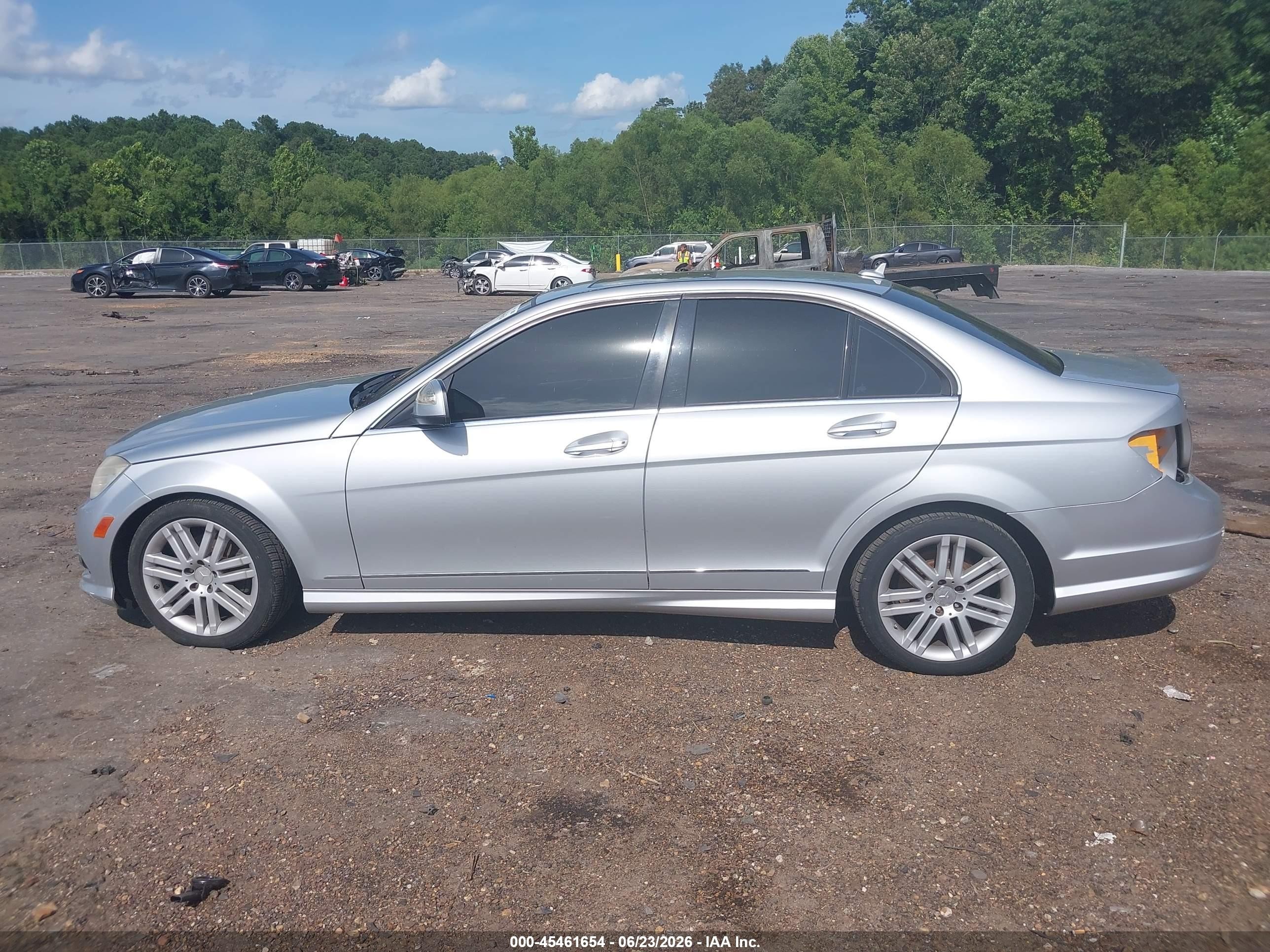 2009 Mercedes-benz C 300 Luxury 4matic/sport 4matic Silver vin: WDDGF81X19F206547